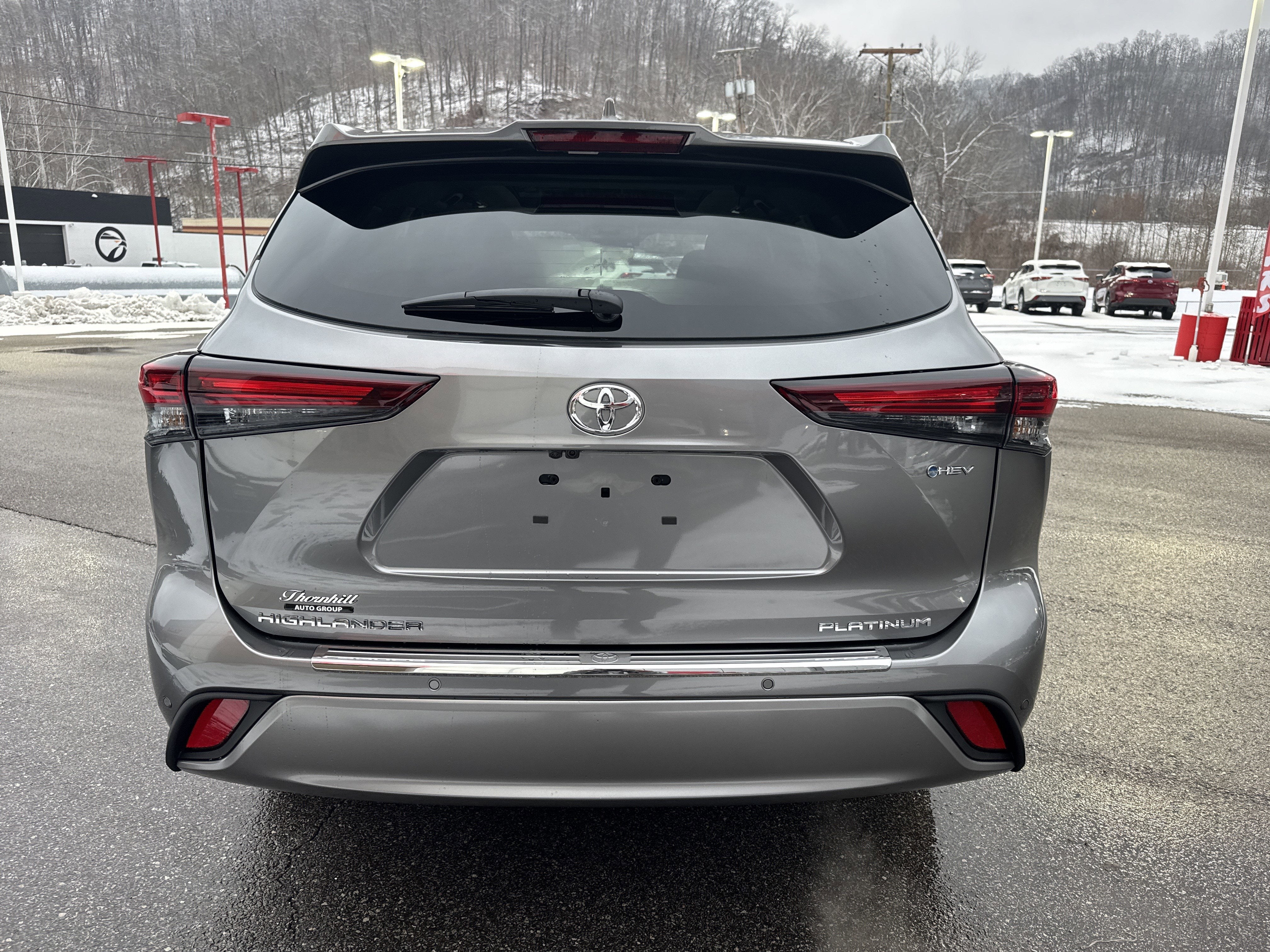 2026 Toyota Highlander Hybrid Hybrid Platinum