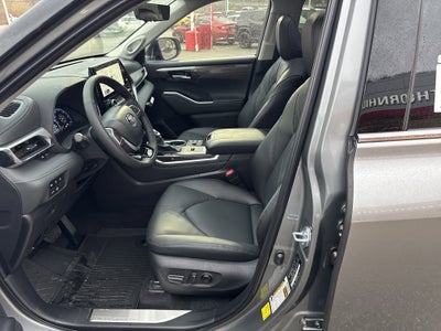 2026 Toyota Highlander Hybrid Hybrid Platinum