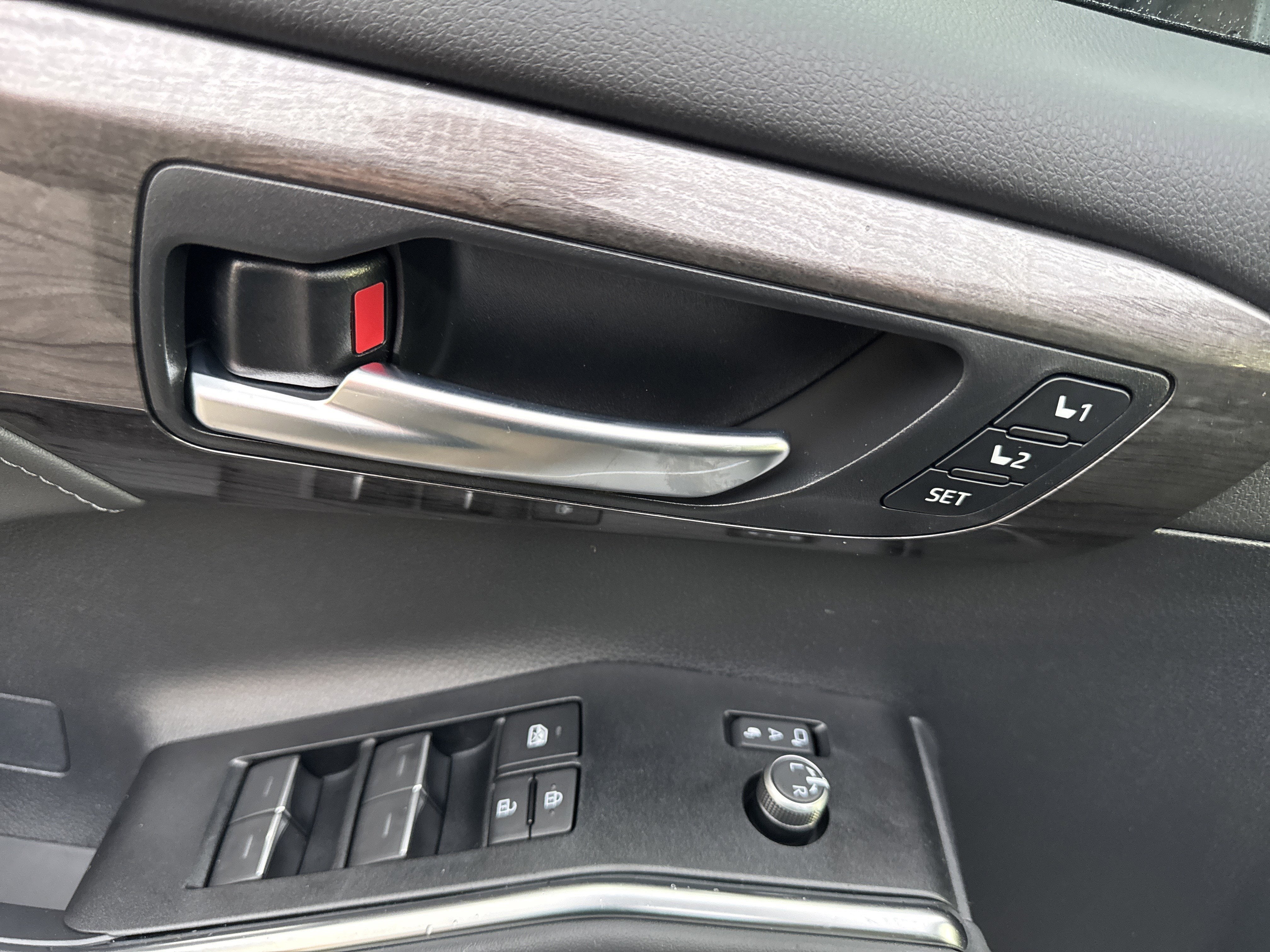 2026 Toyota Highlander Hybrid Hybrid Platinum