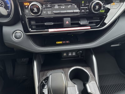 2026 Toyota Highlander Hybrid Hybrid Platinum