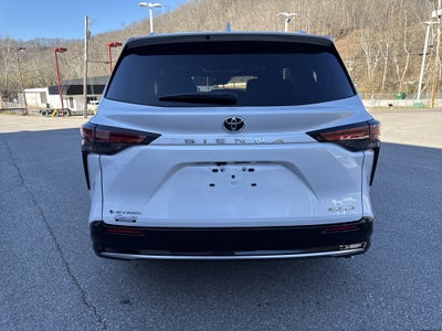2026 Toyota Sienna Platinum
