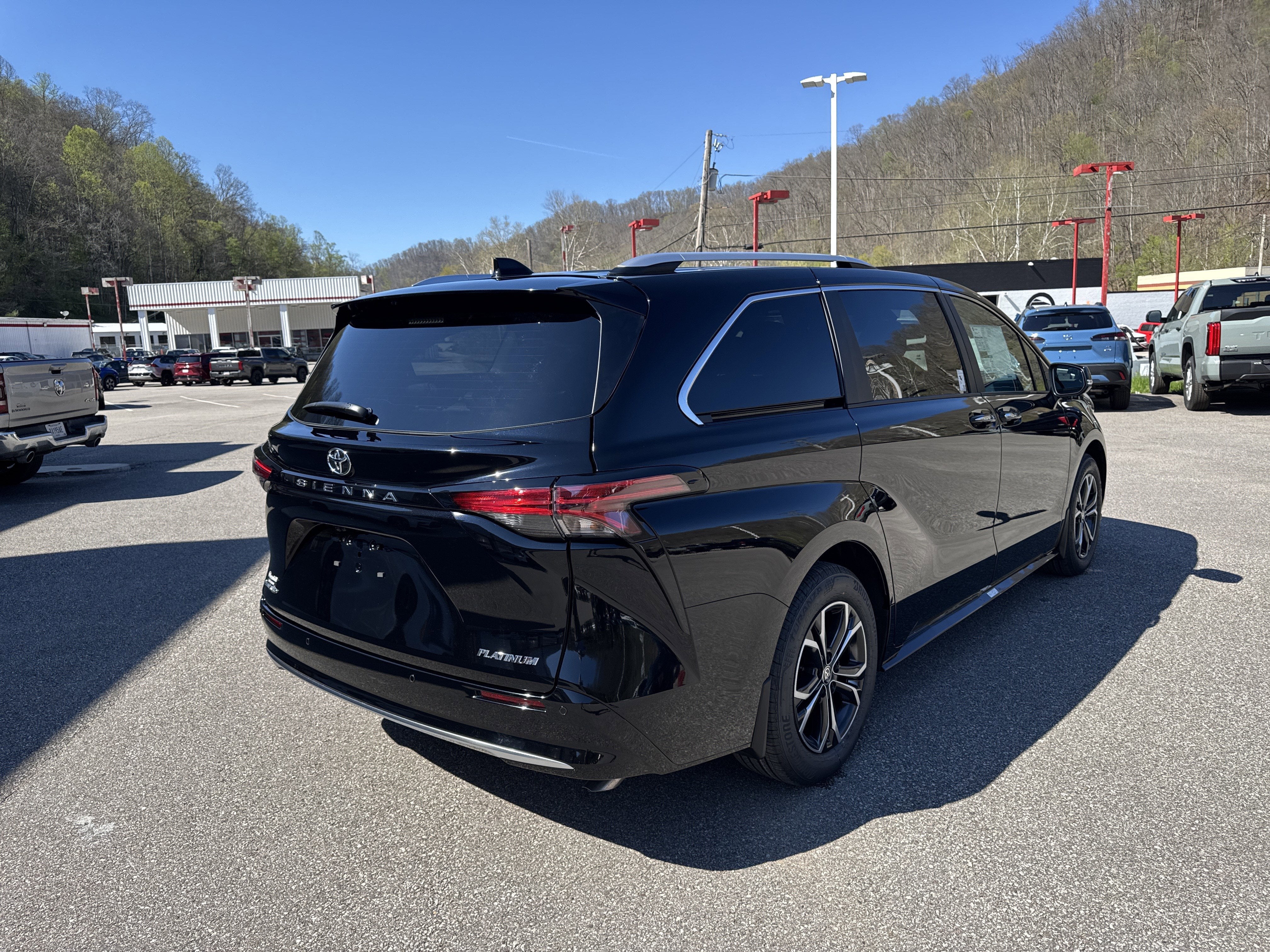 2026 Toyota Sienna Platinum