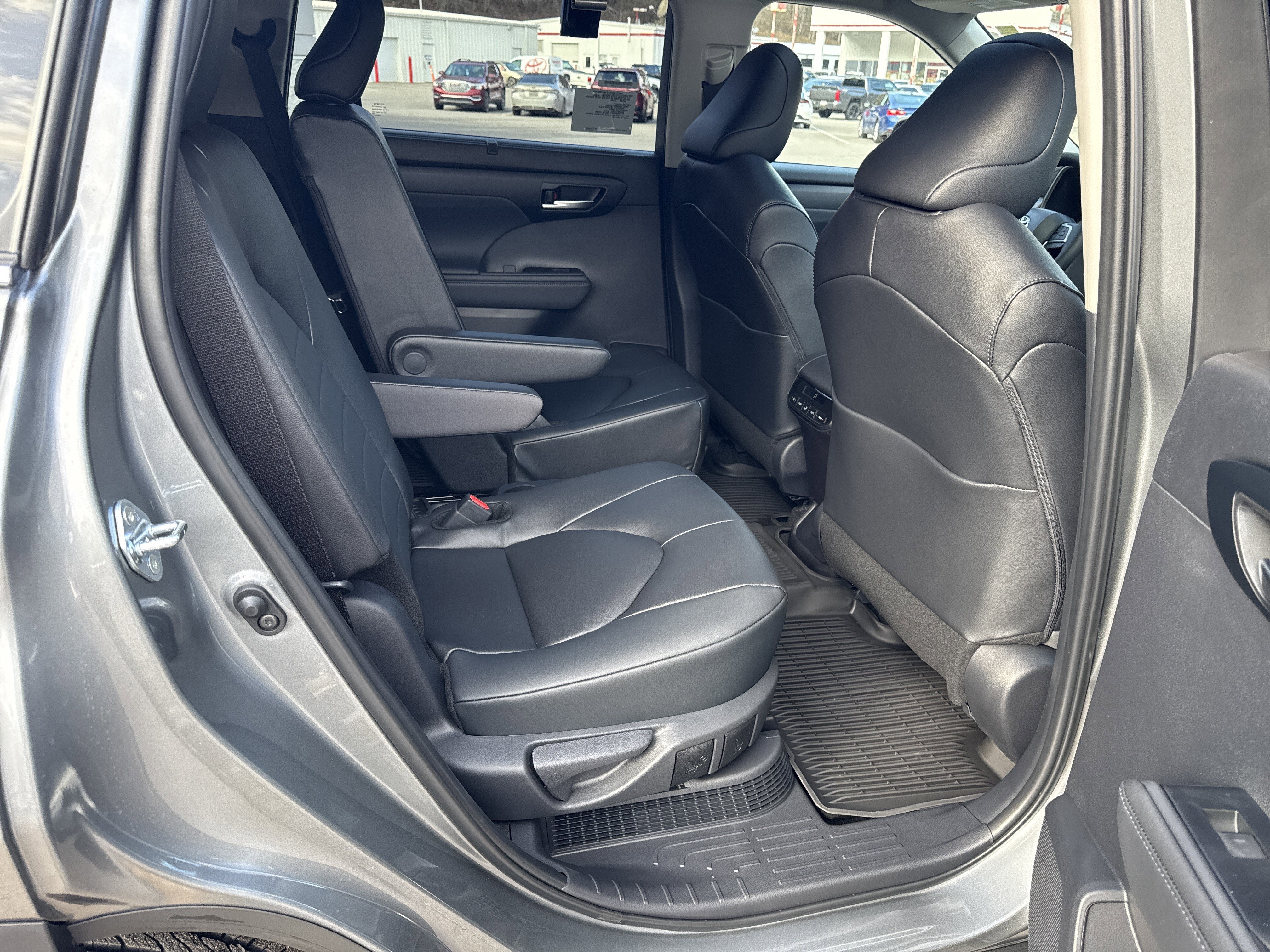 2026 Toyota Highlander Hybrid Hybrid XLE