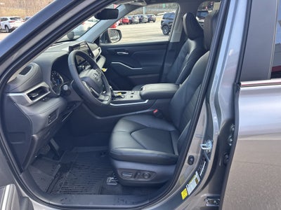 2026 Toyota Highlander Hybrid Hybrid XLE