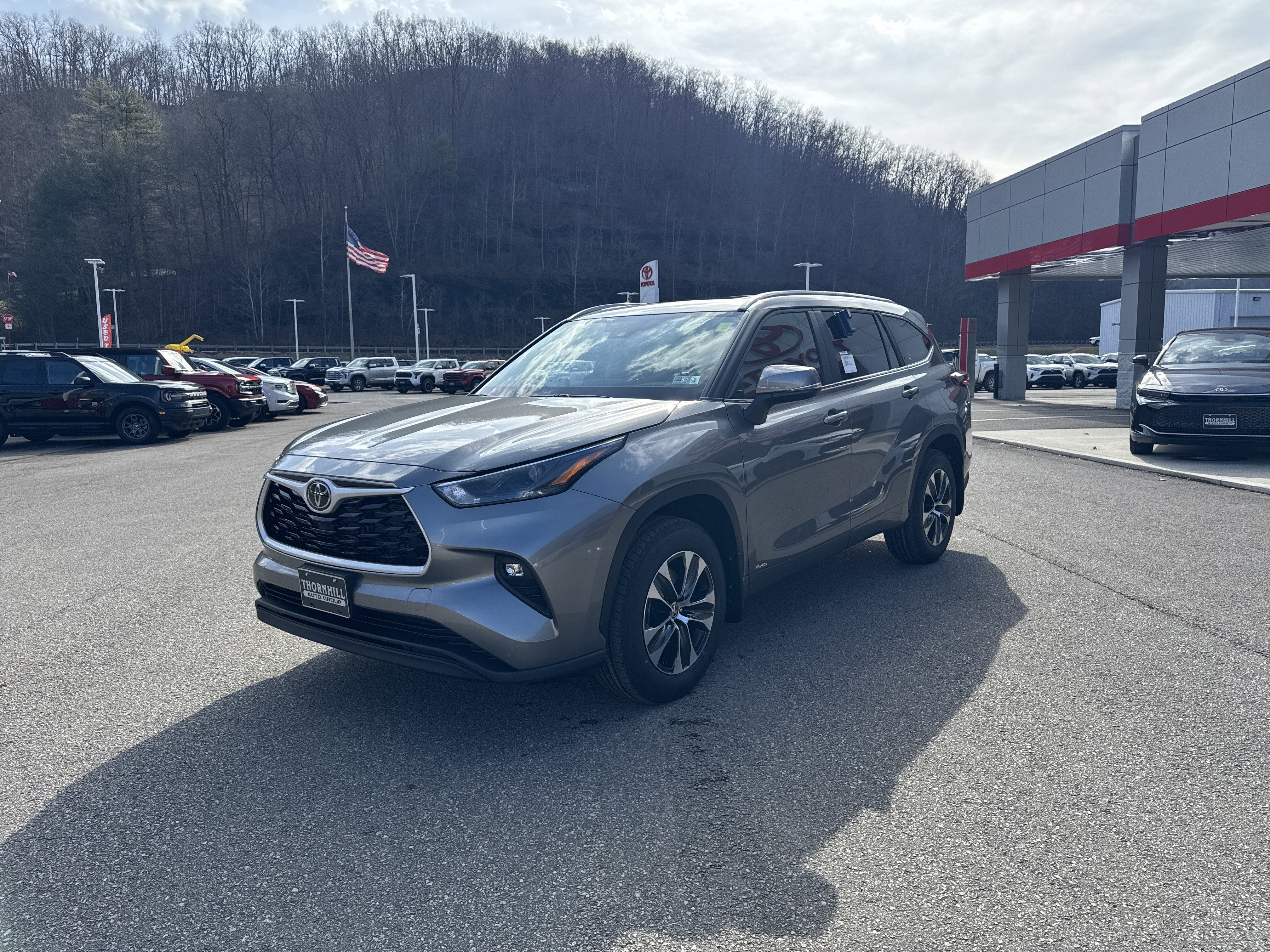 2026 Toyota Highlander Hybrid Hybrid XLE