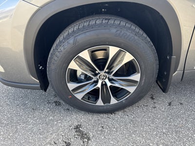 2026 Toyota Highlander Hybrid Hybrid XLE