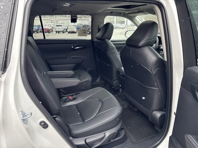 2026 Toyota Highlander Hybrid Hybrid XLE