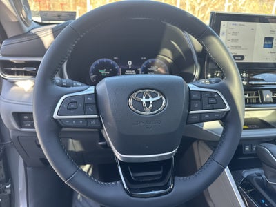 2026 Toyota Highlander Platinum