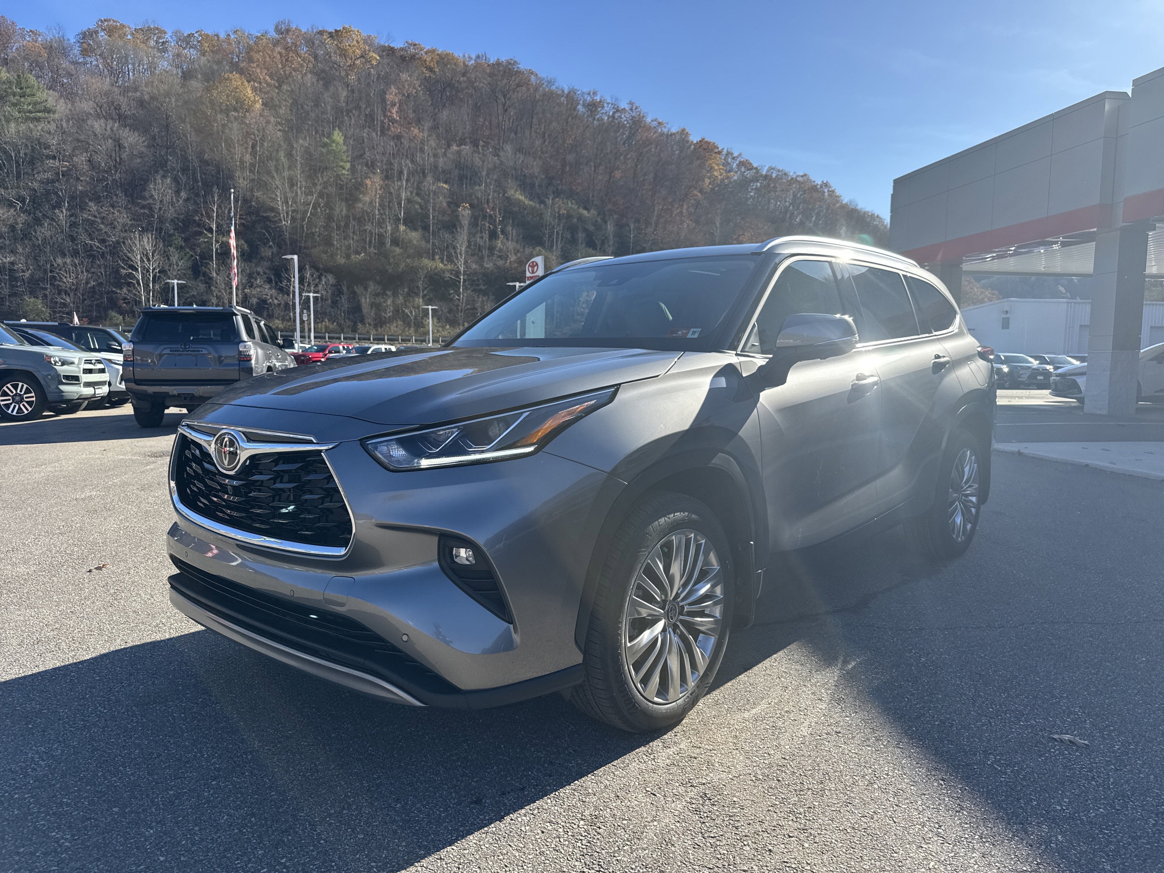 2026 Toyota Highlander Platinum