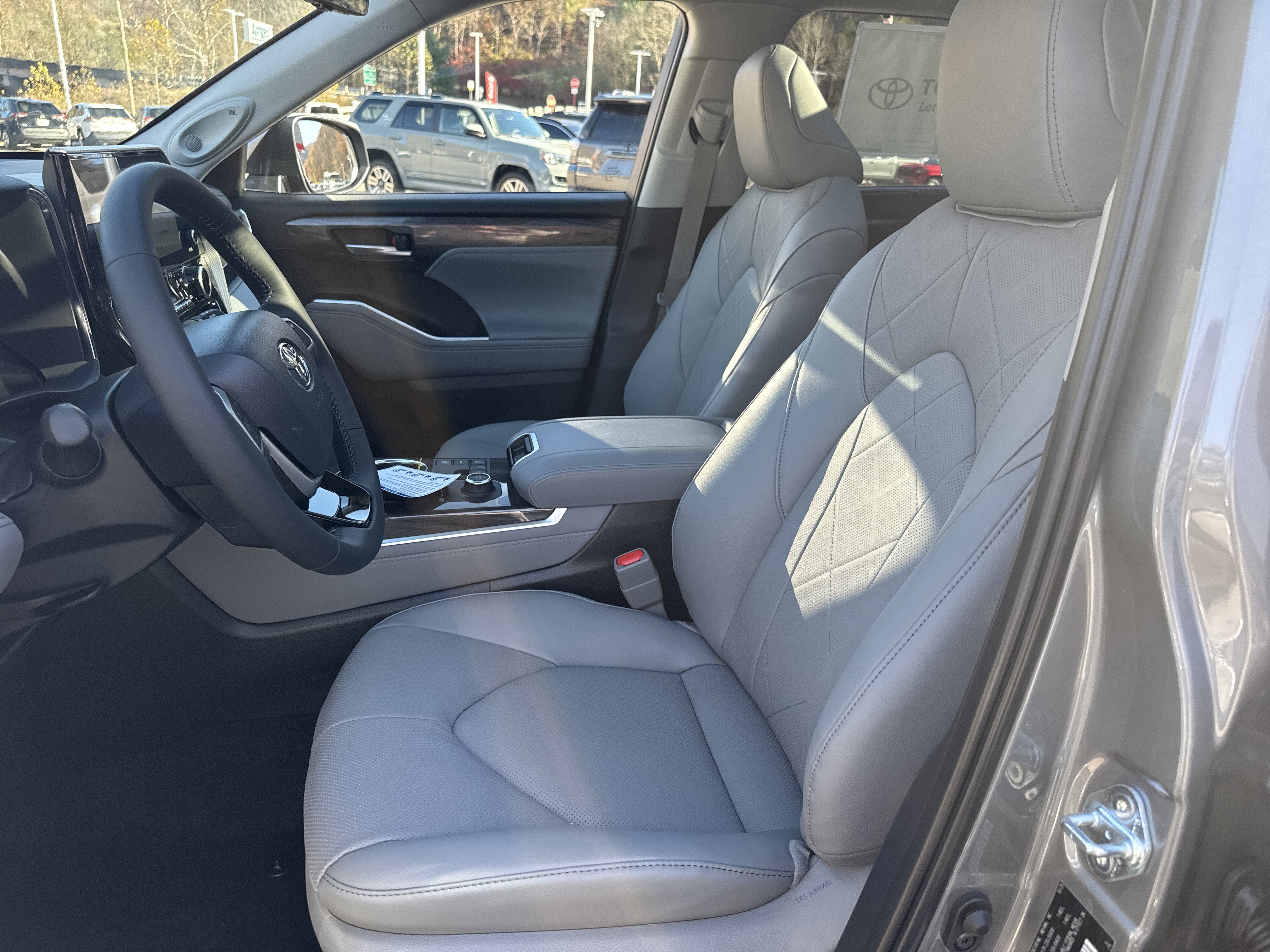 2026 Toyota Highlander Platinum