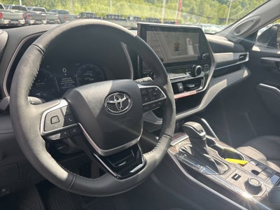 2026 Toyota Highlander Limited