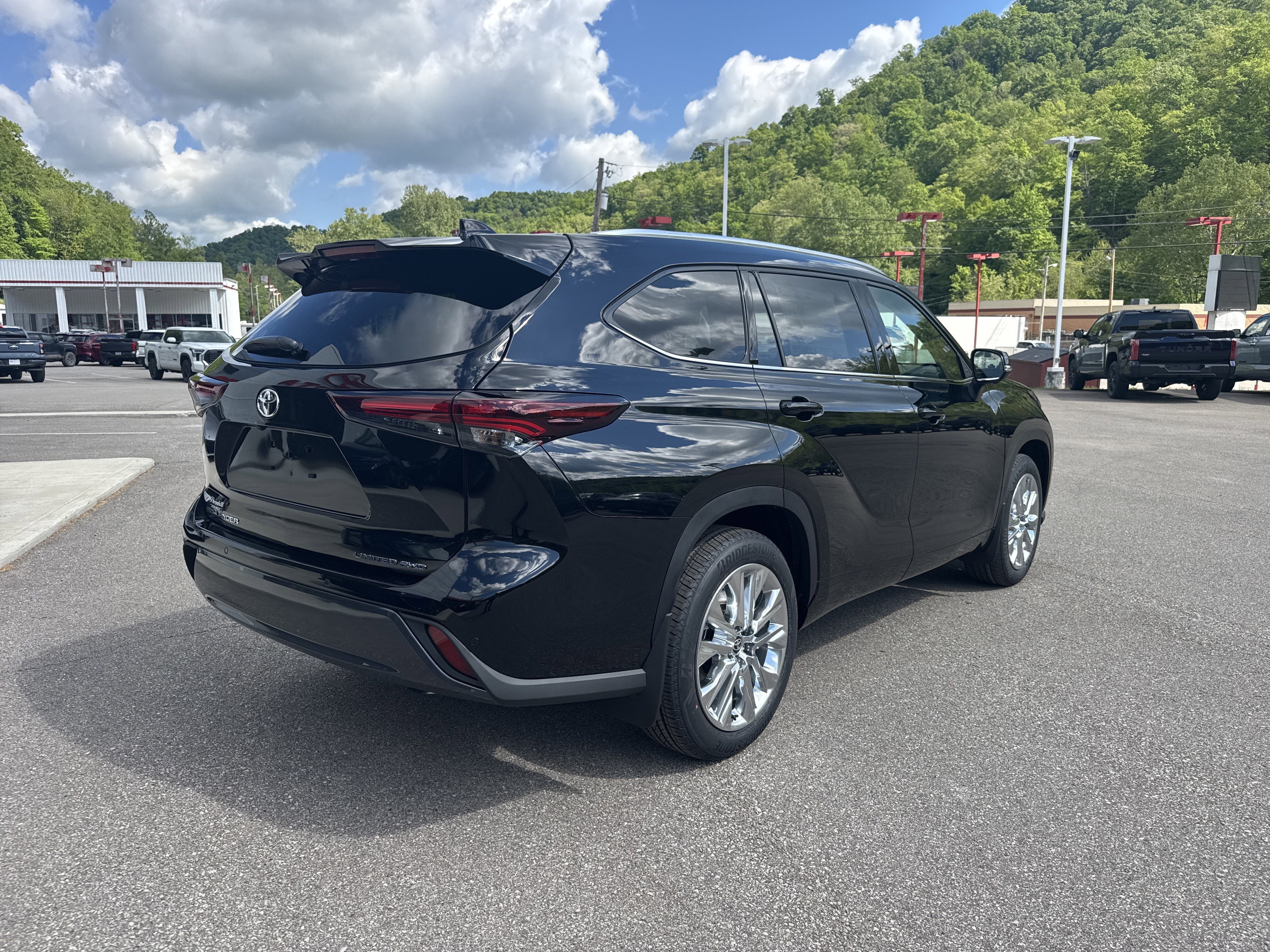 2026 Toyota Highlander Limited