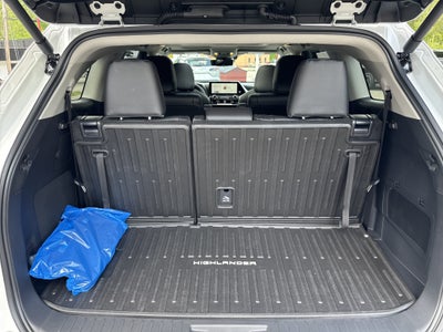2026 Toyota Highlander Platinum