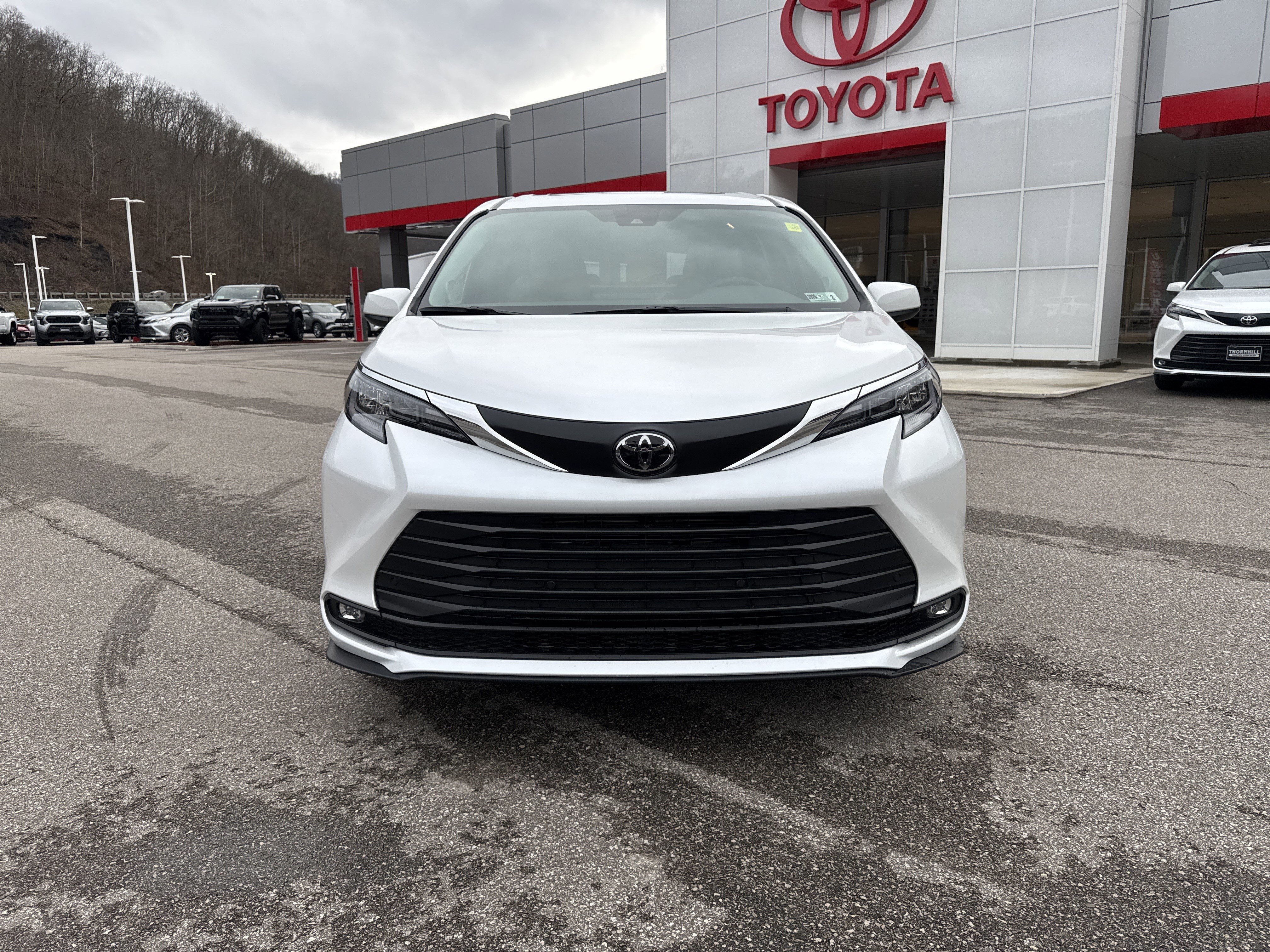 2026 Toyota Sienna XLE