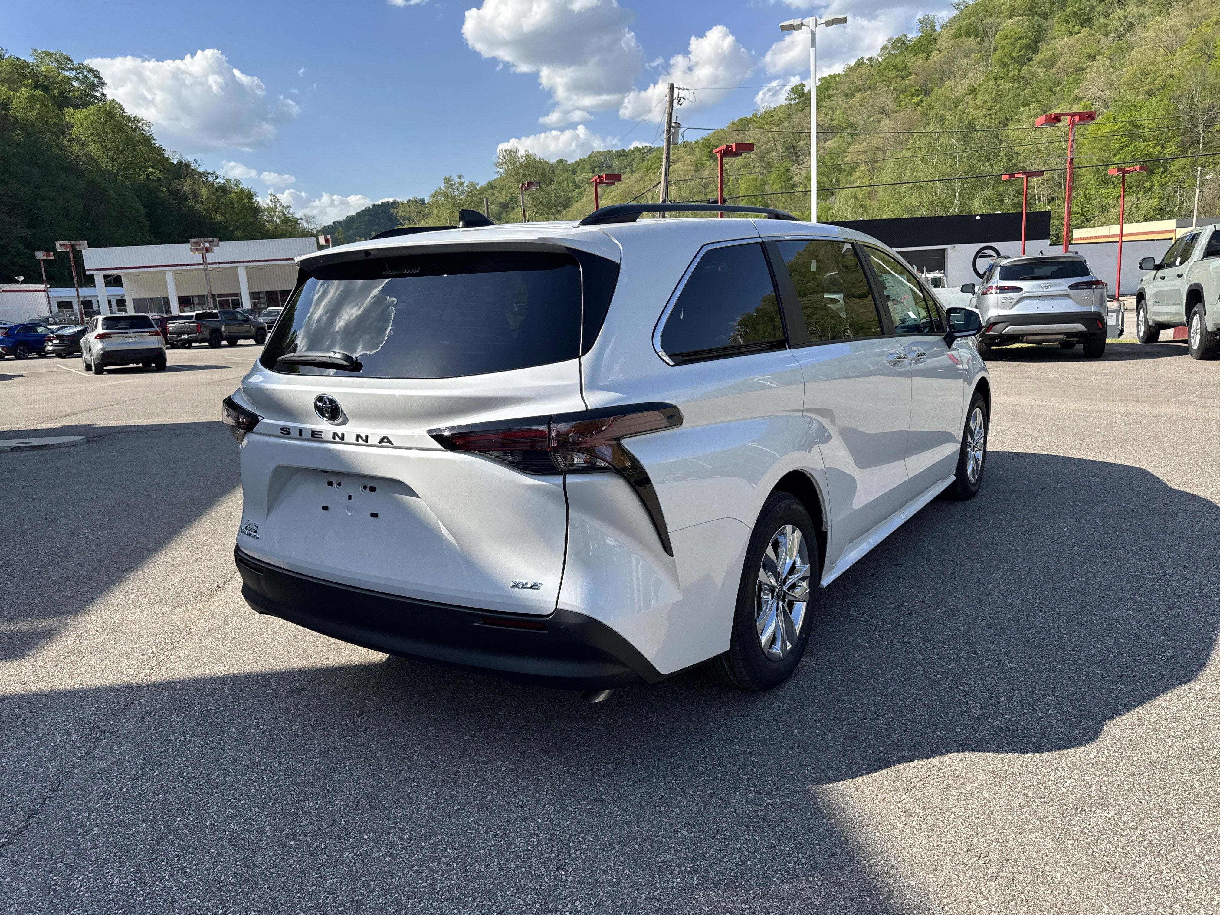 2026 Toyota Sienna XLE