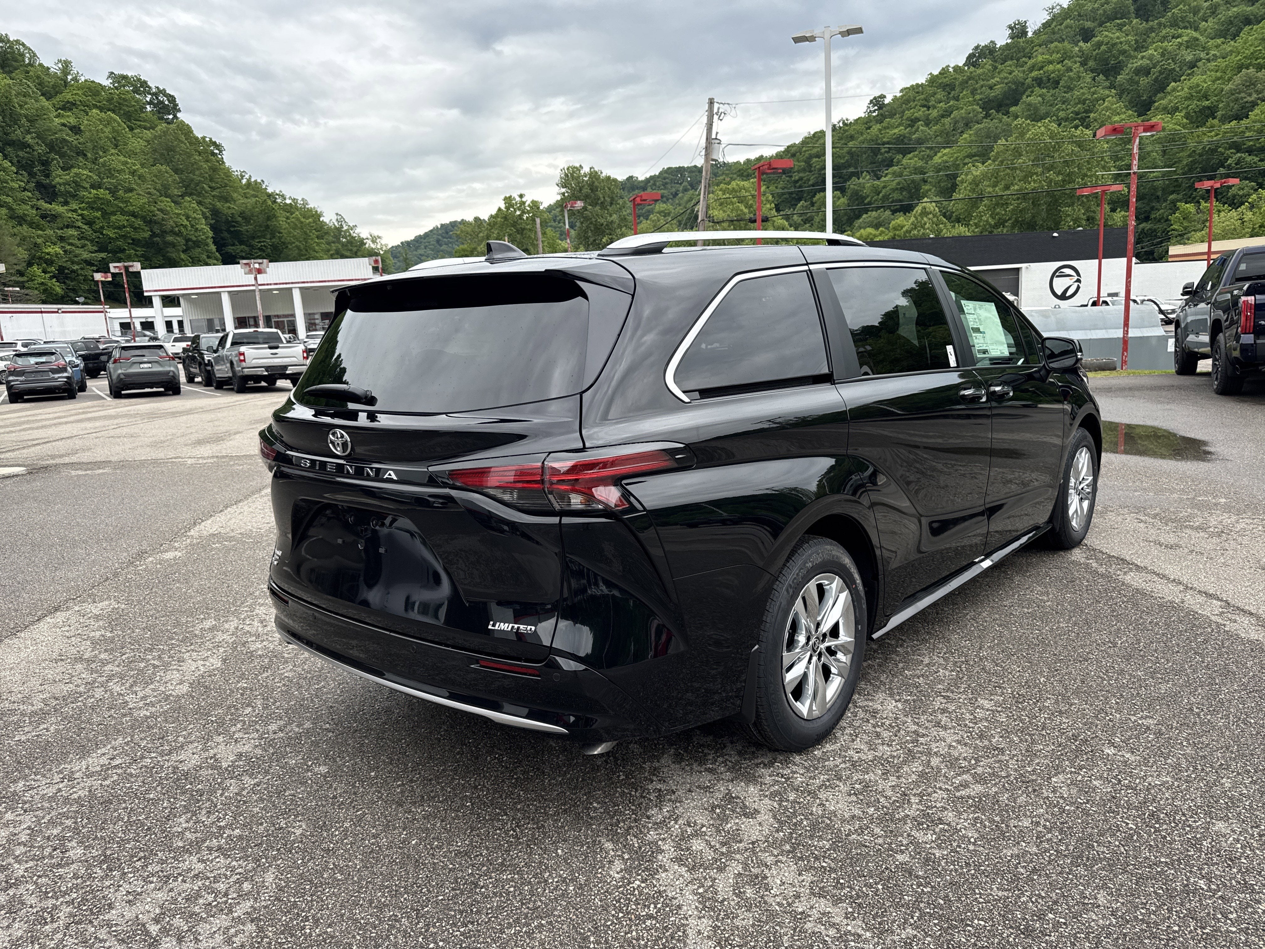 2026 Toyota Sienna Limited