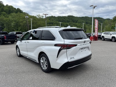 2026 Toyota Sienna Limited