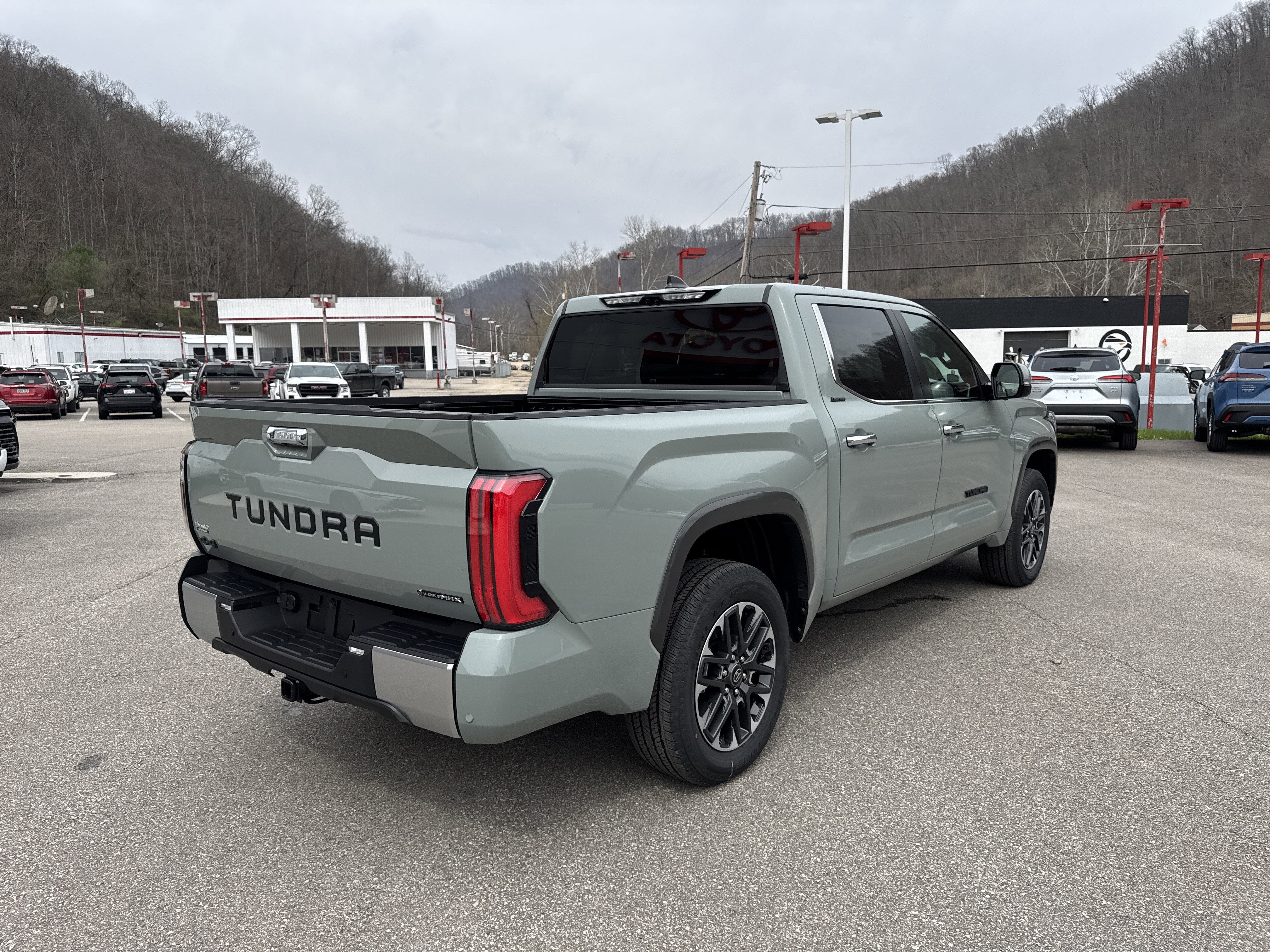 2026 Toyota Tundra i-FORCE MAX Limited i-FORCE MAX
