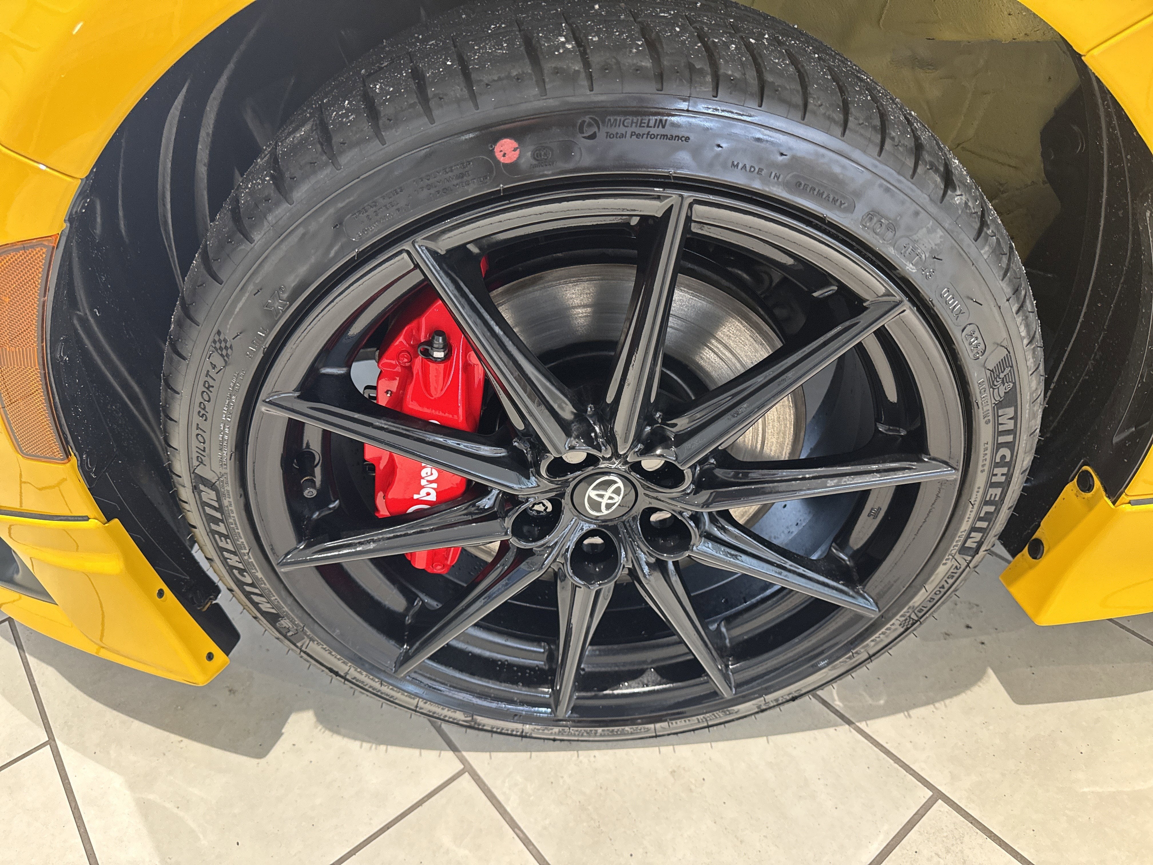 2026 Toyota GR86 GR86 Yuzu Edition