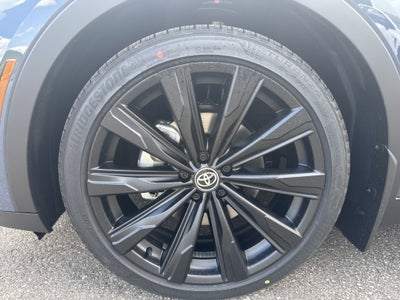 2026 Toyota Toyota Crown Nightshade