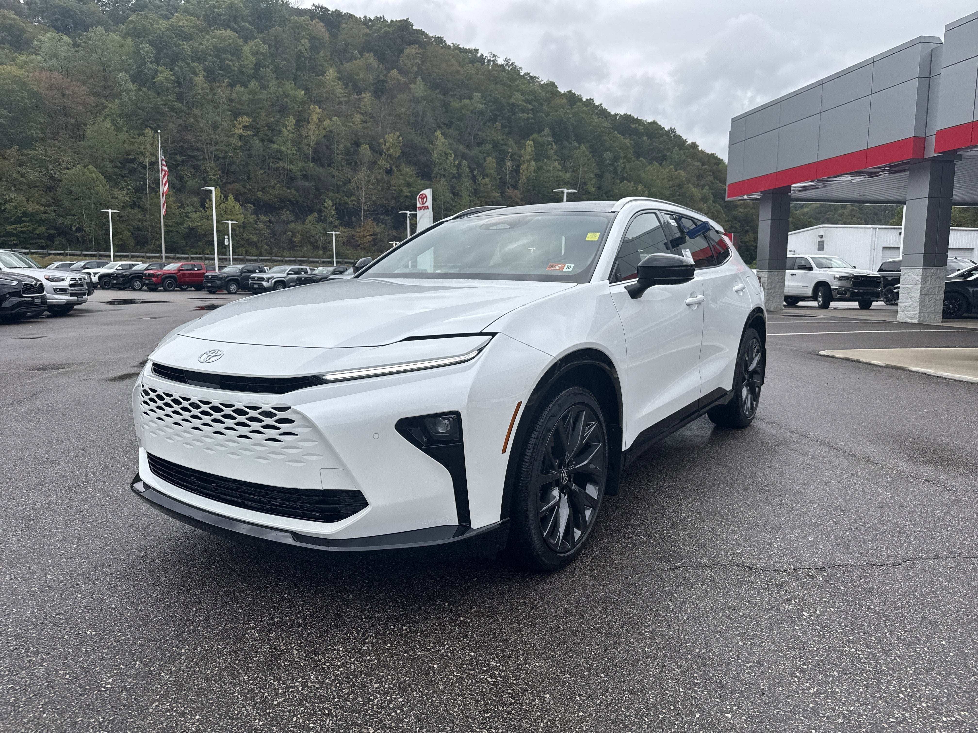 2025 Toyota Toyota Crown Signia Limited