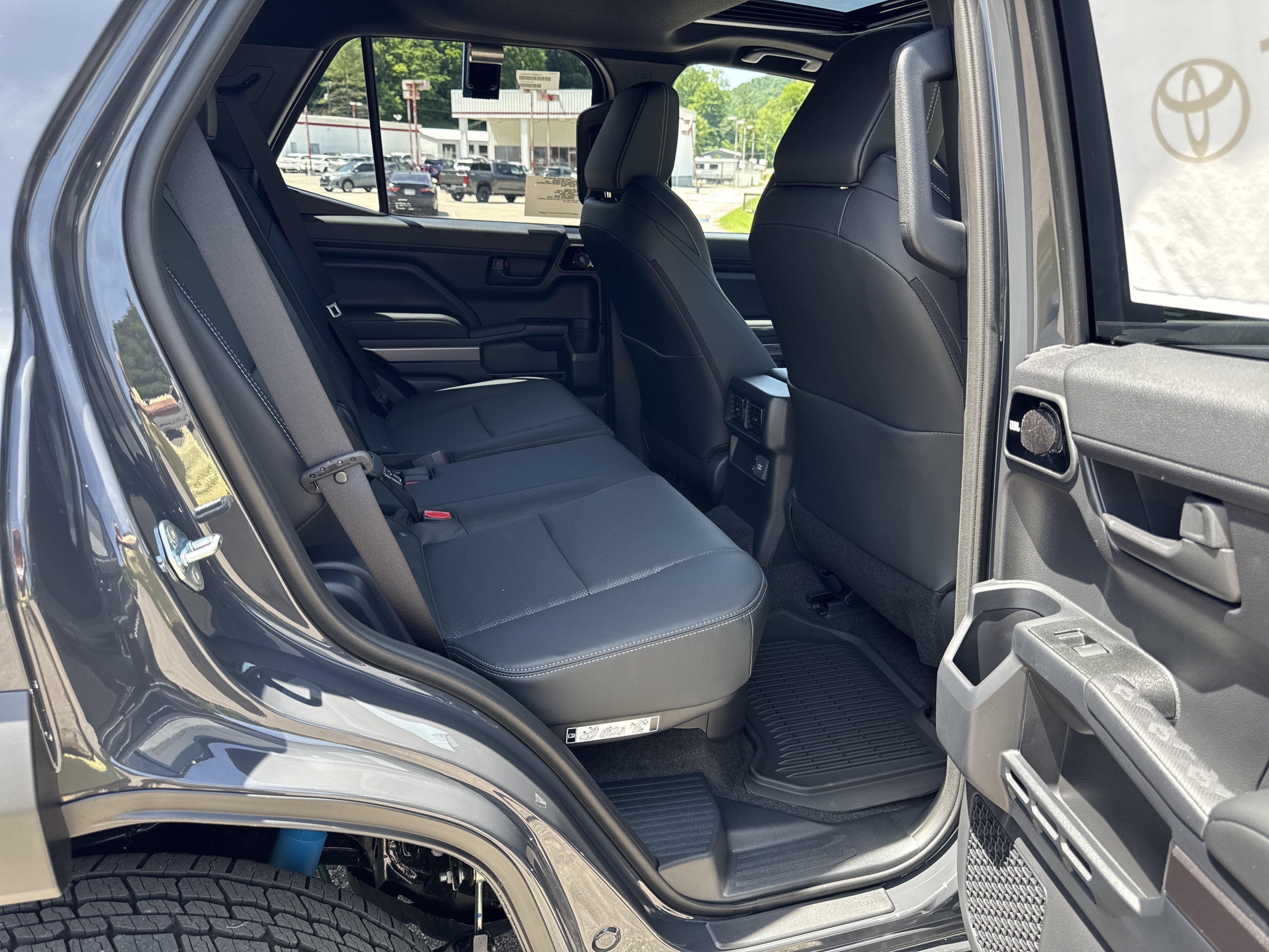 2026 Toyota 4Runner i-FORCE MAX TRD Off-Road Premium i-FORCE MAX
