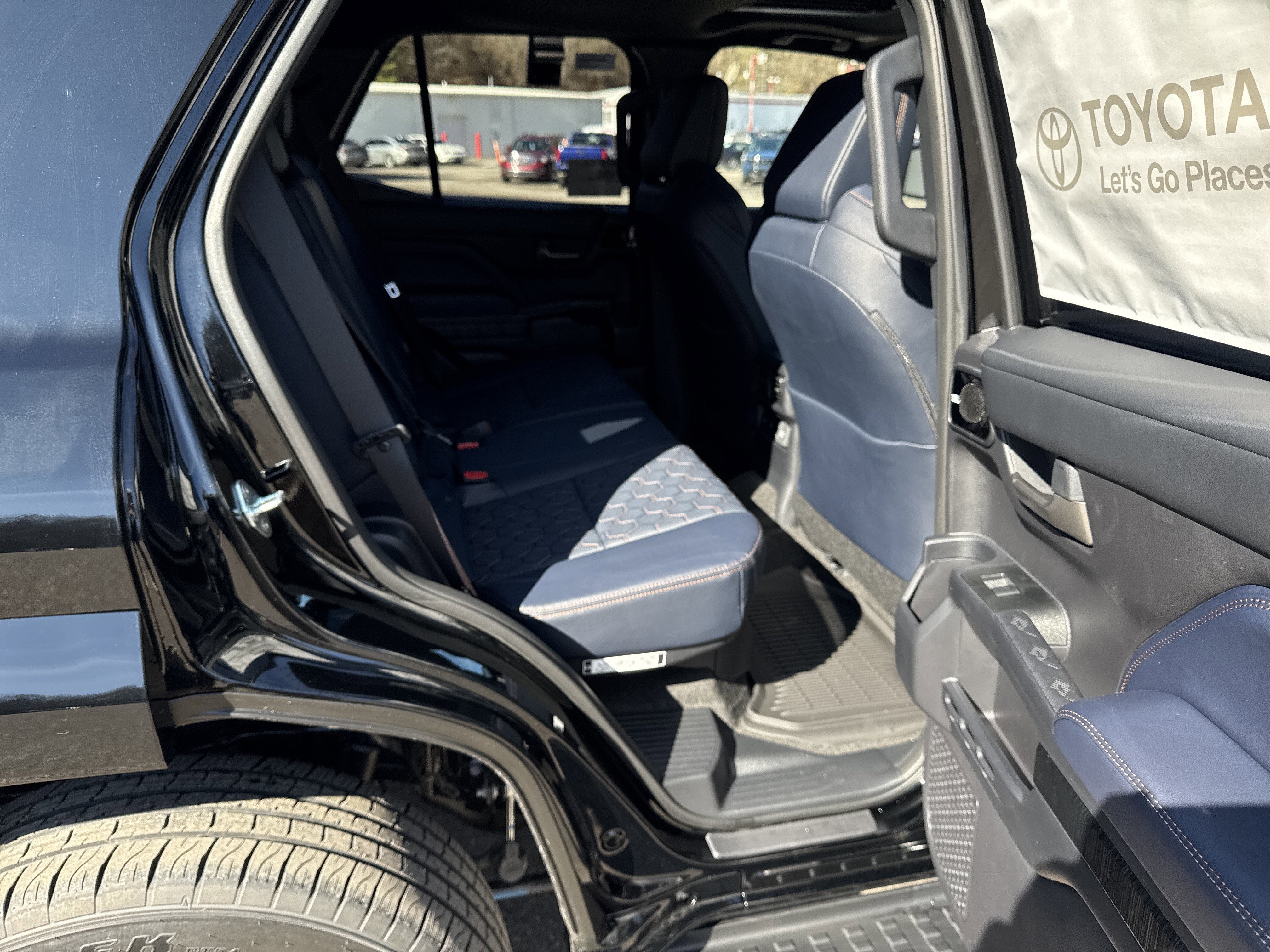 2026 Toyota 4Runner i-FORCE MAX Platinum