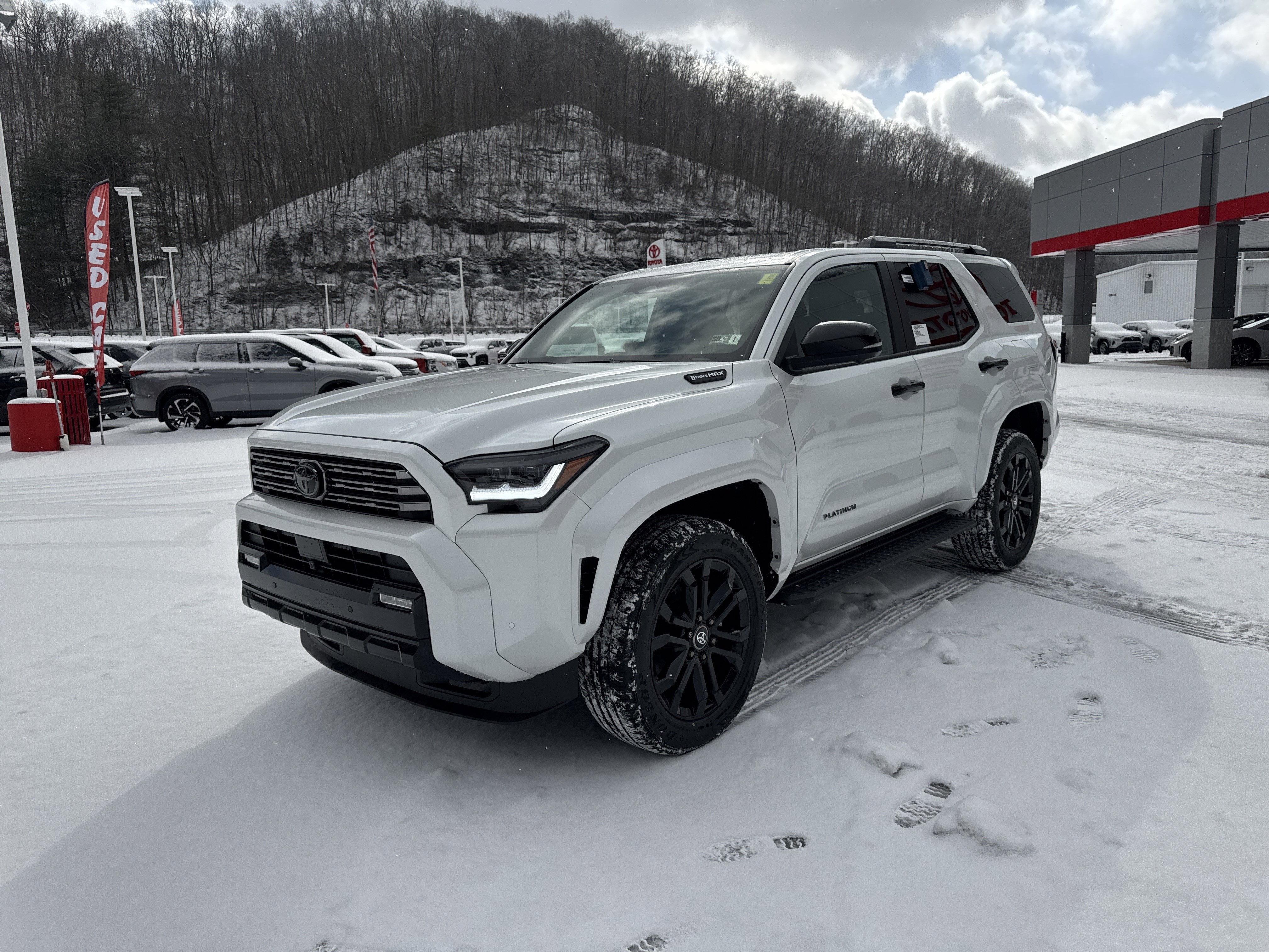 2026 Toyota 4Runner i-FORCE MAX Platinum