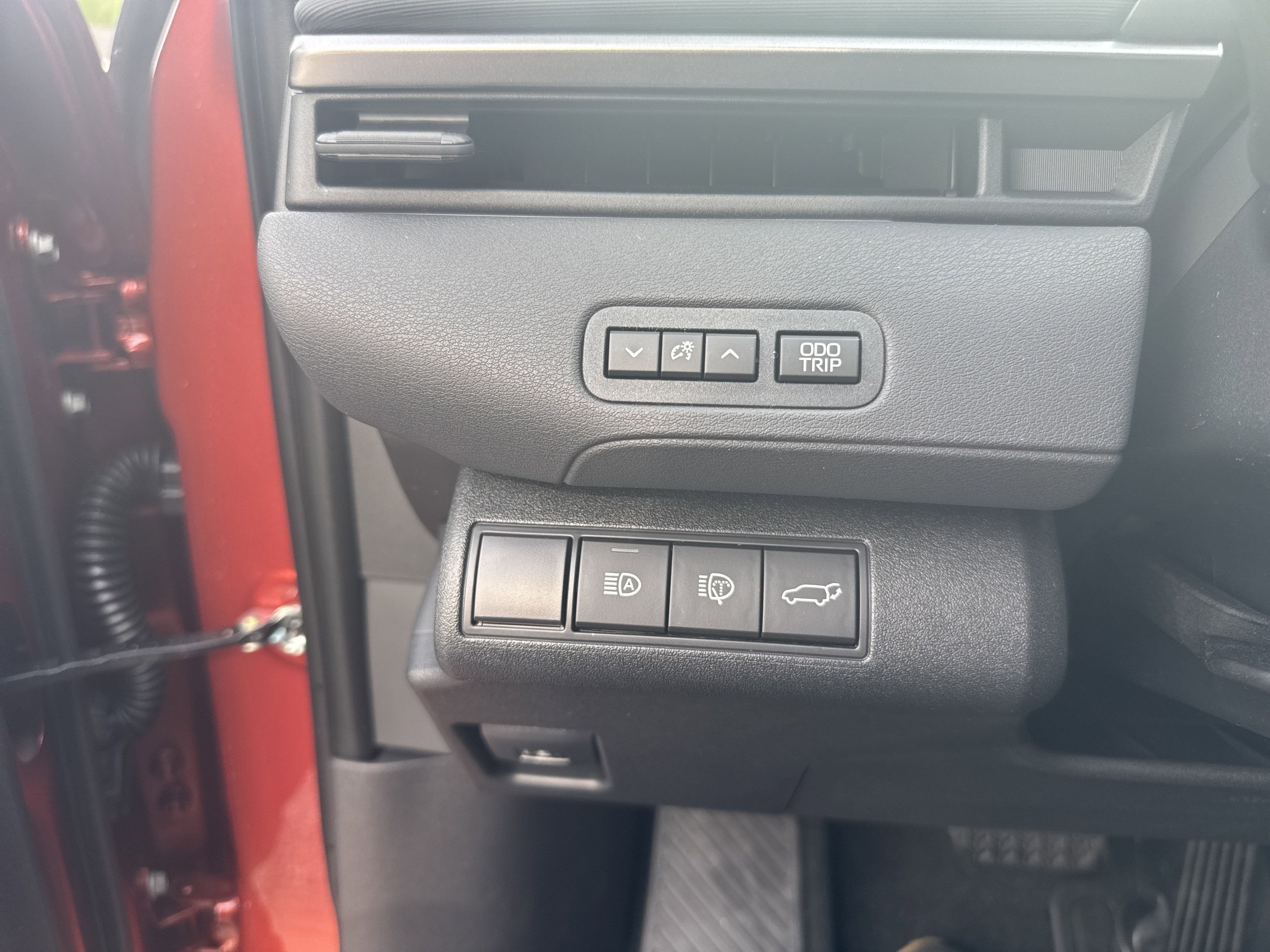 2026 Toyota C-HR XSE