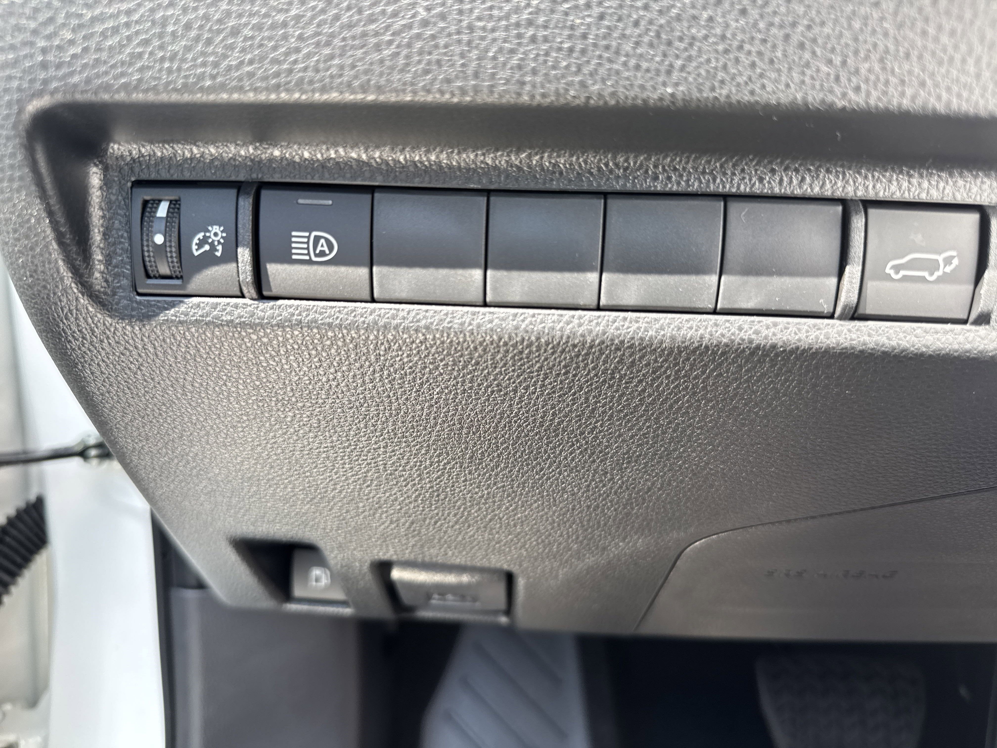 2025 Toyota RAV4 Hybrid Hybrid XLE