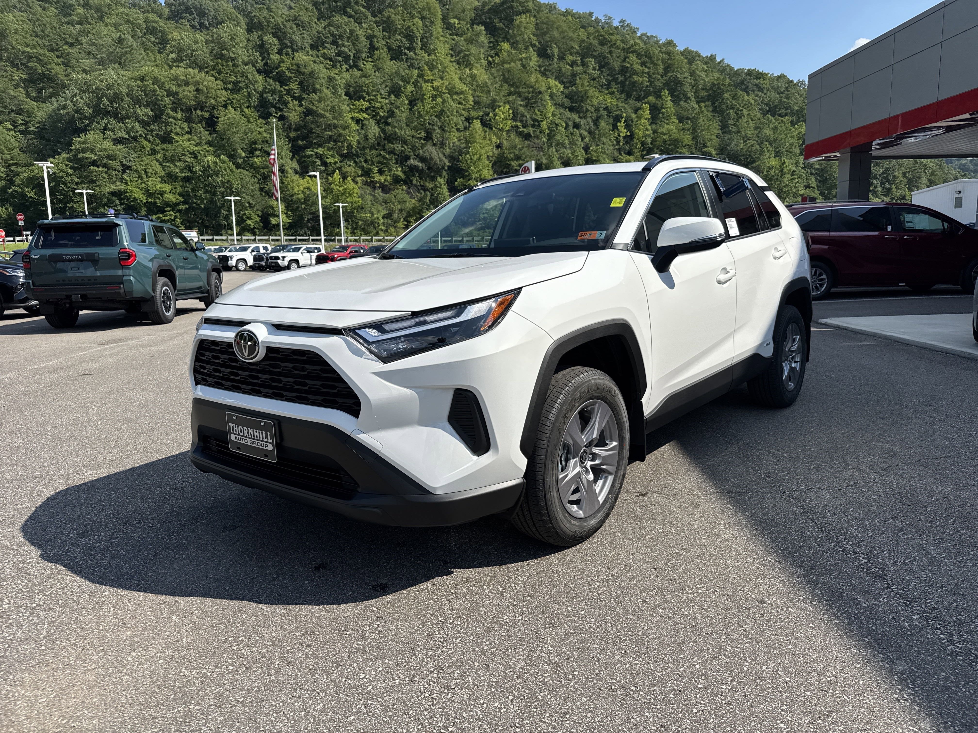 2025 Toyota RAV4 Hybrid Hybrid XLE