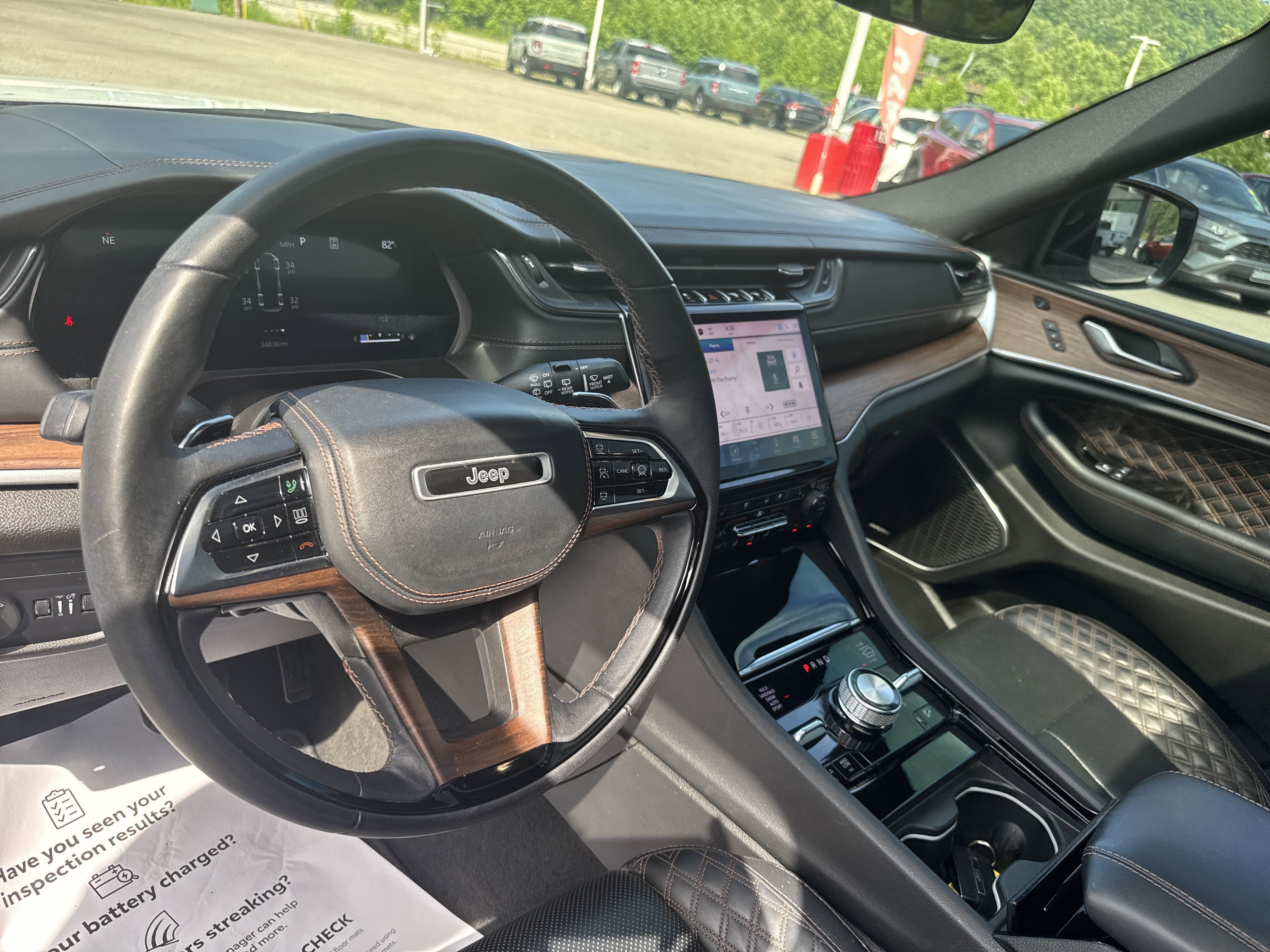 2022 Jeep Grand Cherokee Summit