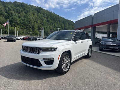 2022 Jeep Grand Cherokee Summit