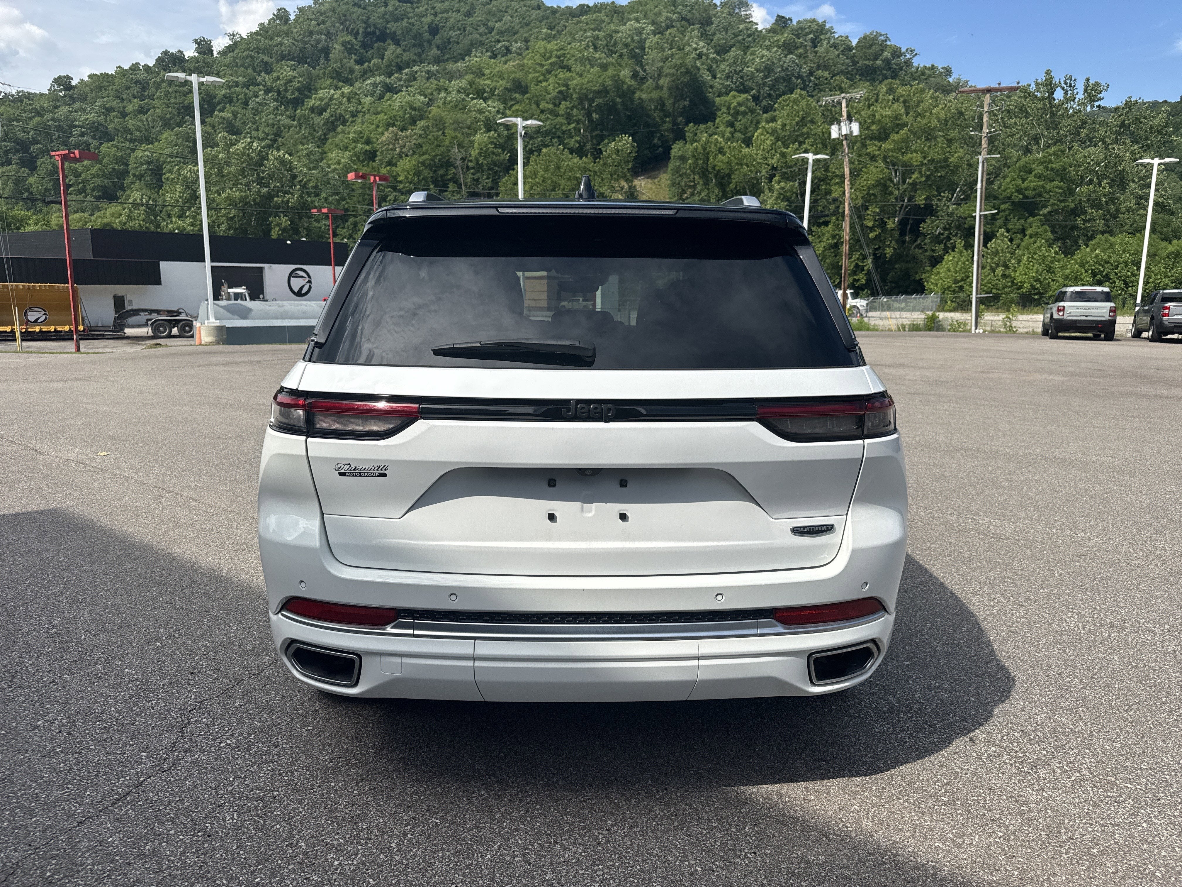 2022 Jeep Grand Cherokee Summit