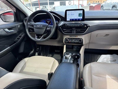 2022 Ford Escape Titanium