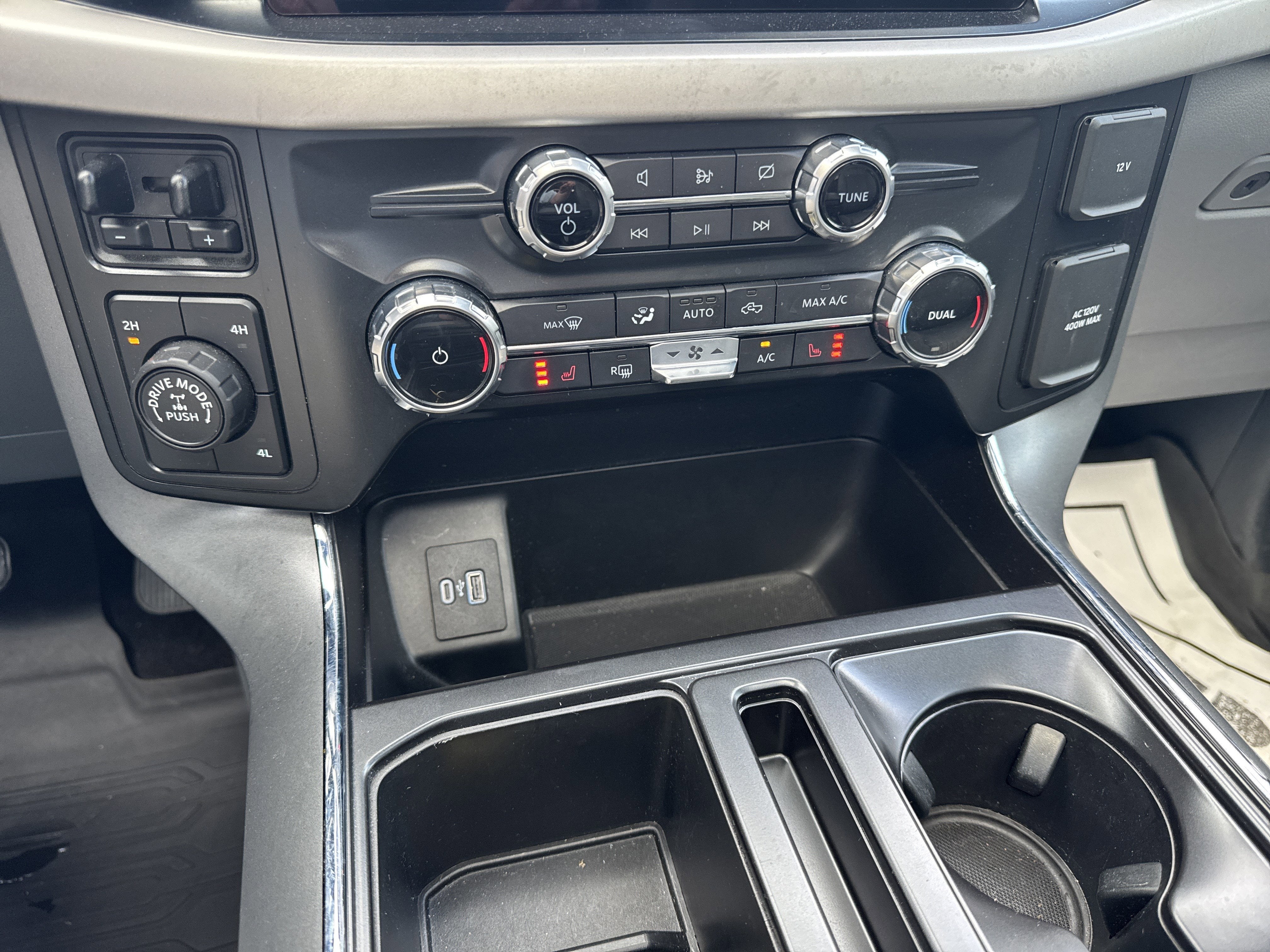 2022 Ford F-150 Base