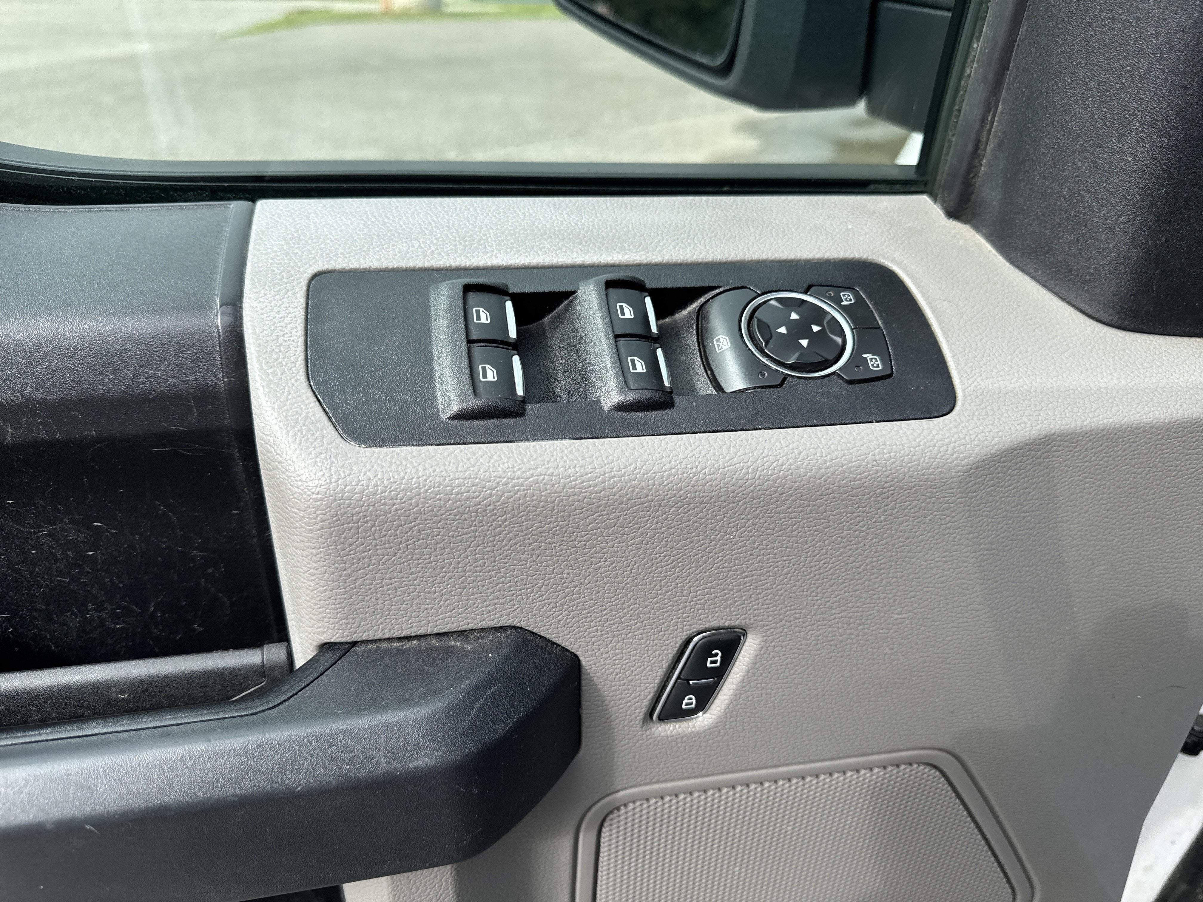 2020 Ford F-150 Base