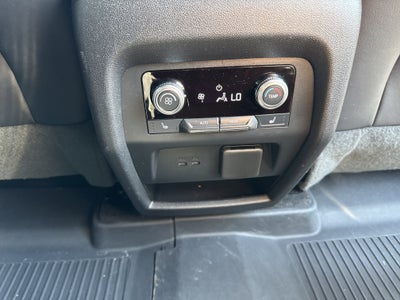 2024 GMC Acadia AWD Denali