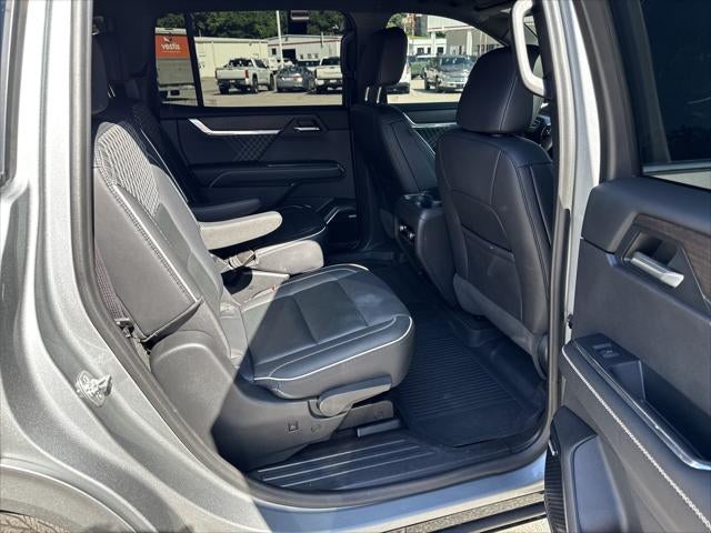 2024 GMC Acadia AWD Denali