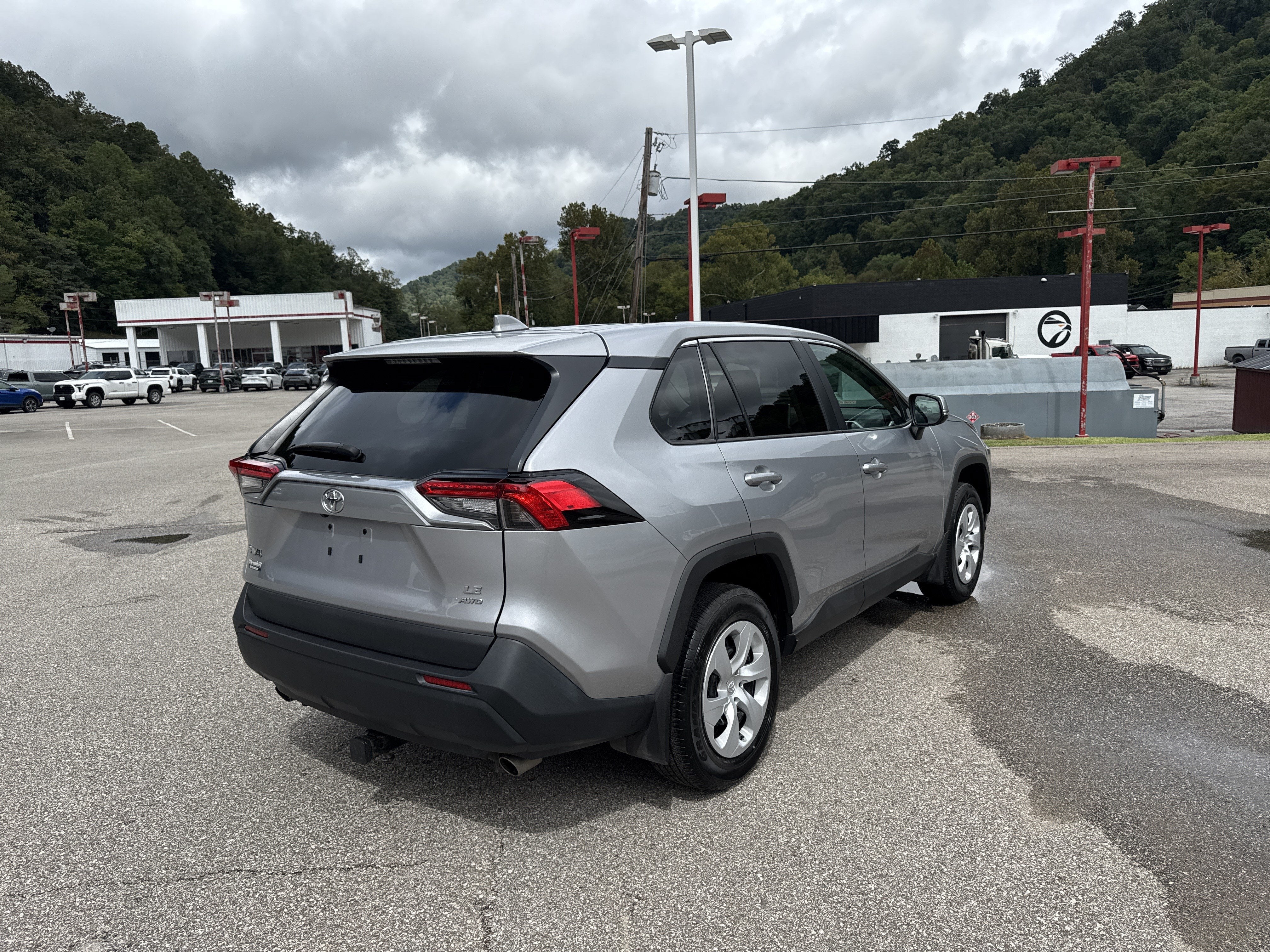 2025 Toyota RAV4 LE