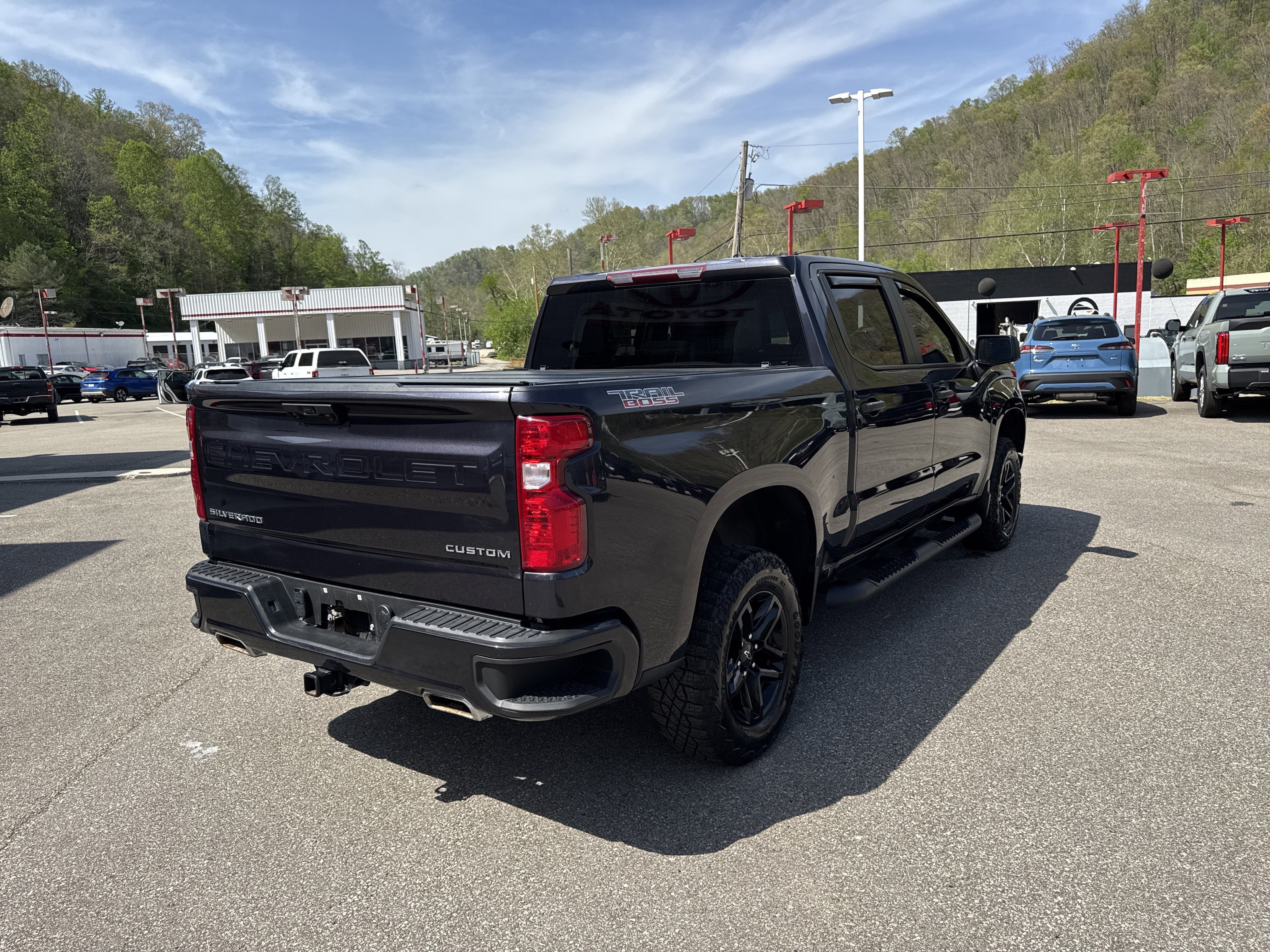 2024 Chevrolet Silverado 1500 Custom Trail Boss
