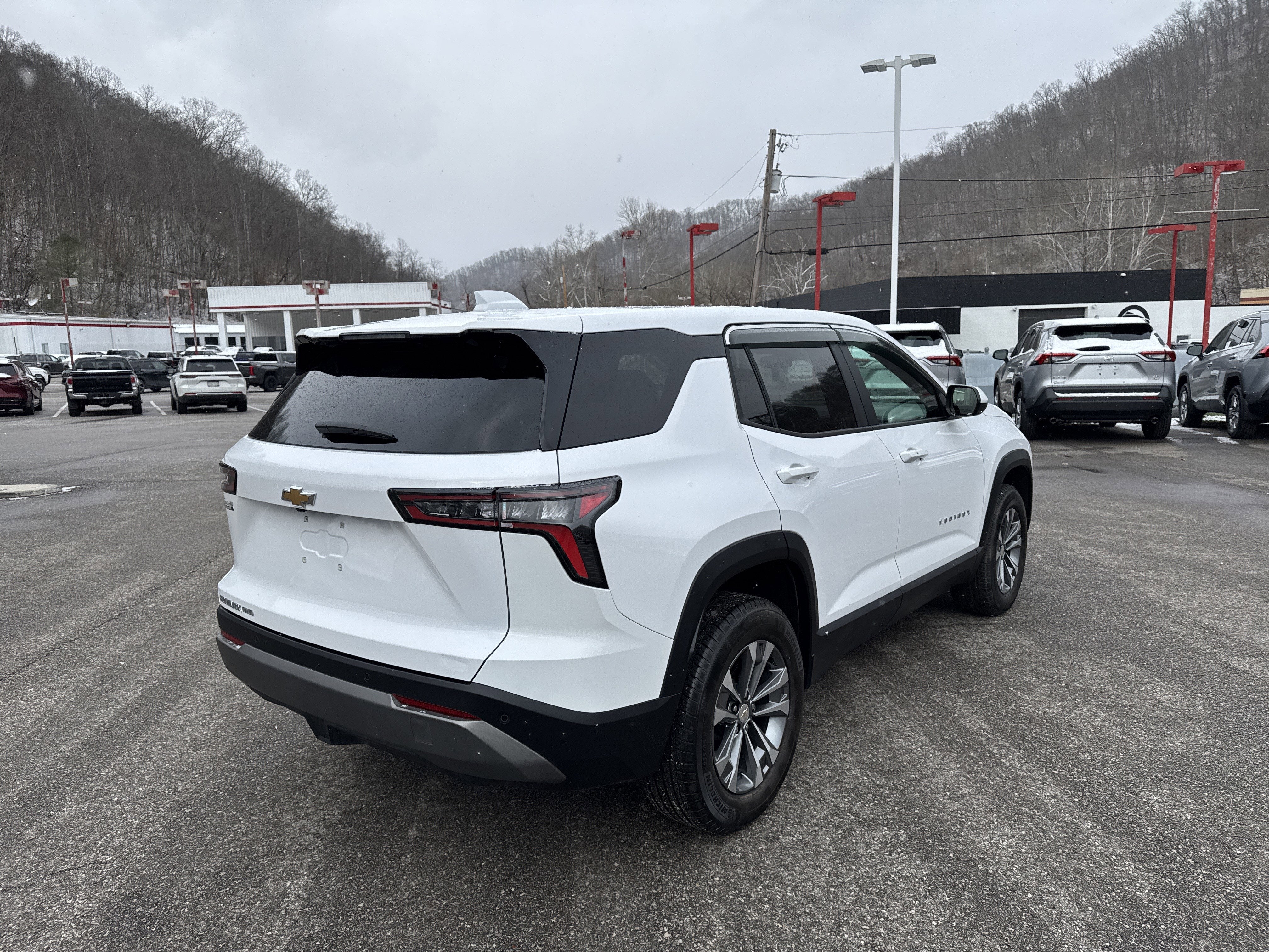 2025 Chevrolet Equinox AWD LT