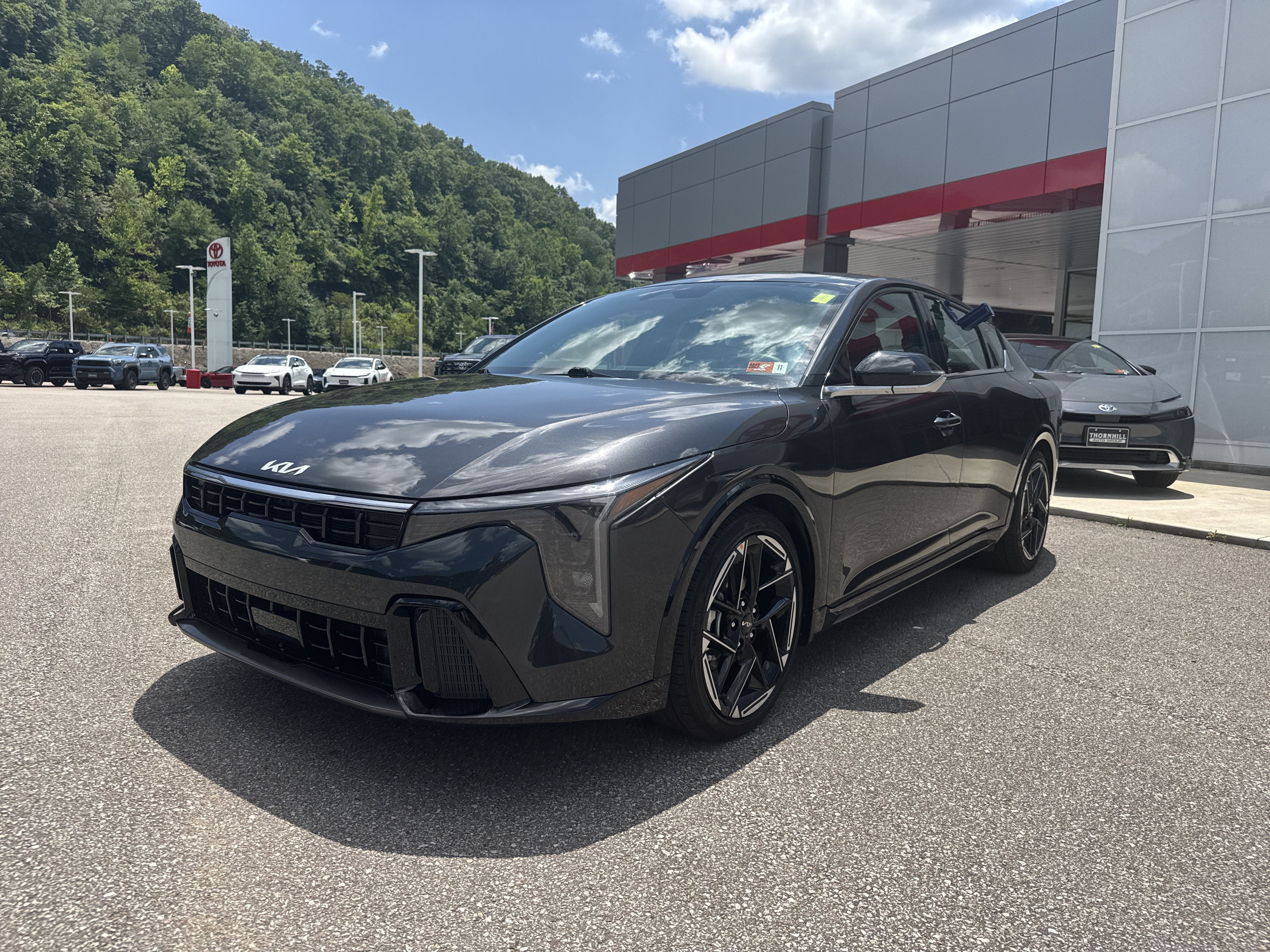 2025 Kia K4 GT-Line