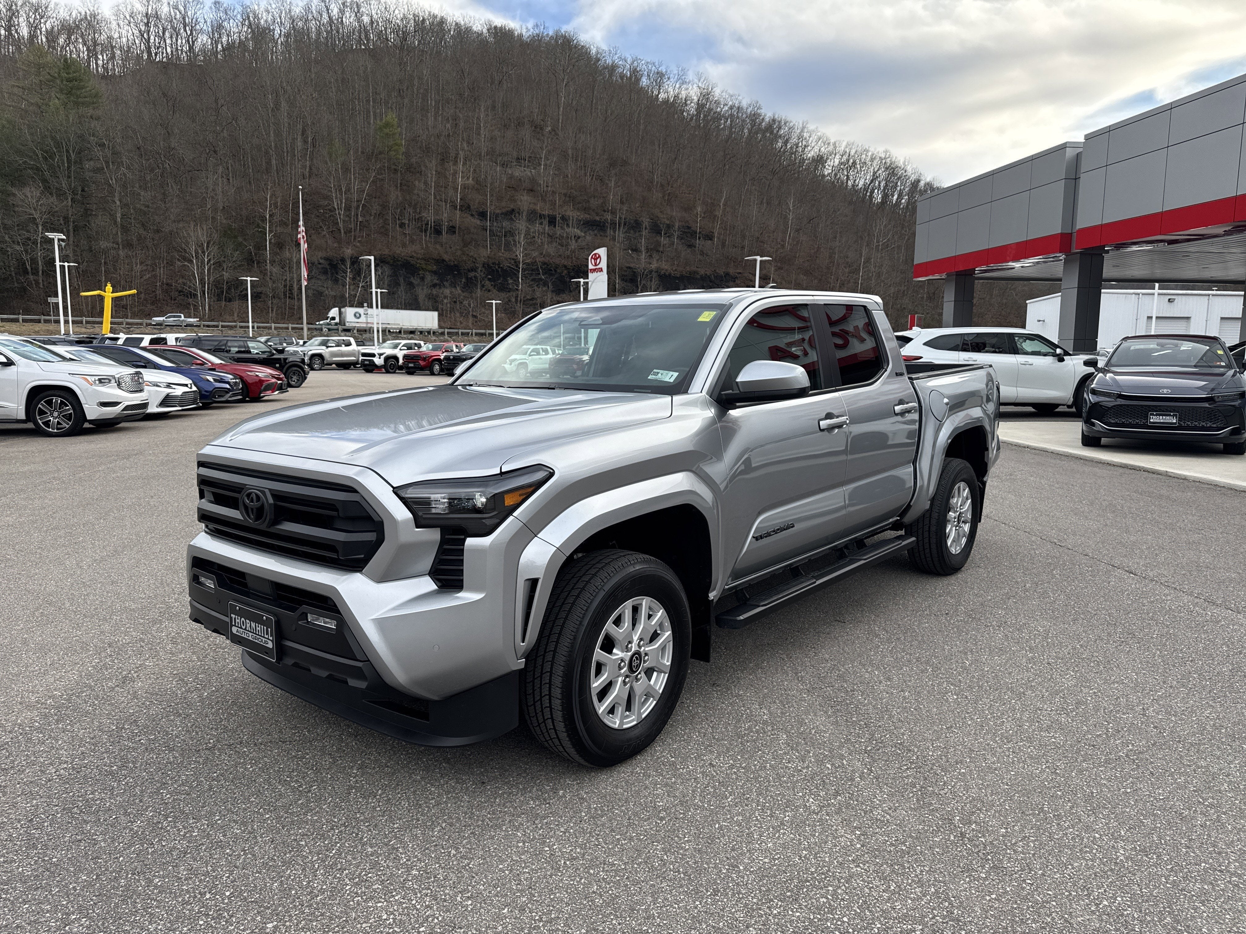 2024 Toyota Tacoma 4WD SR5