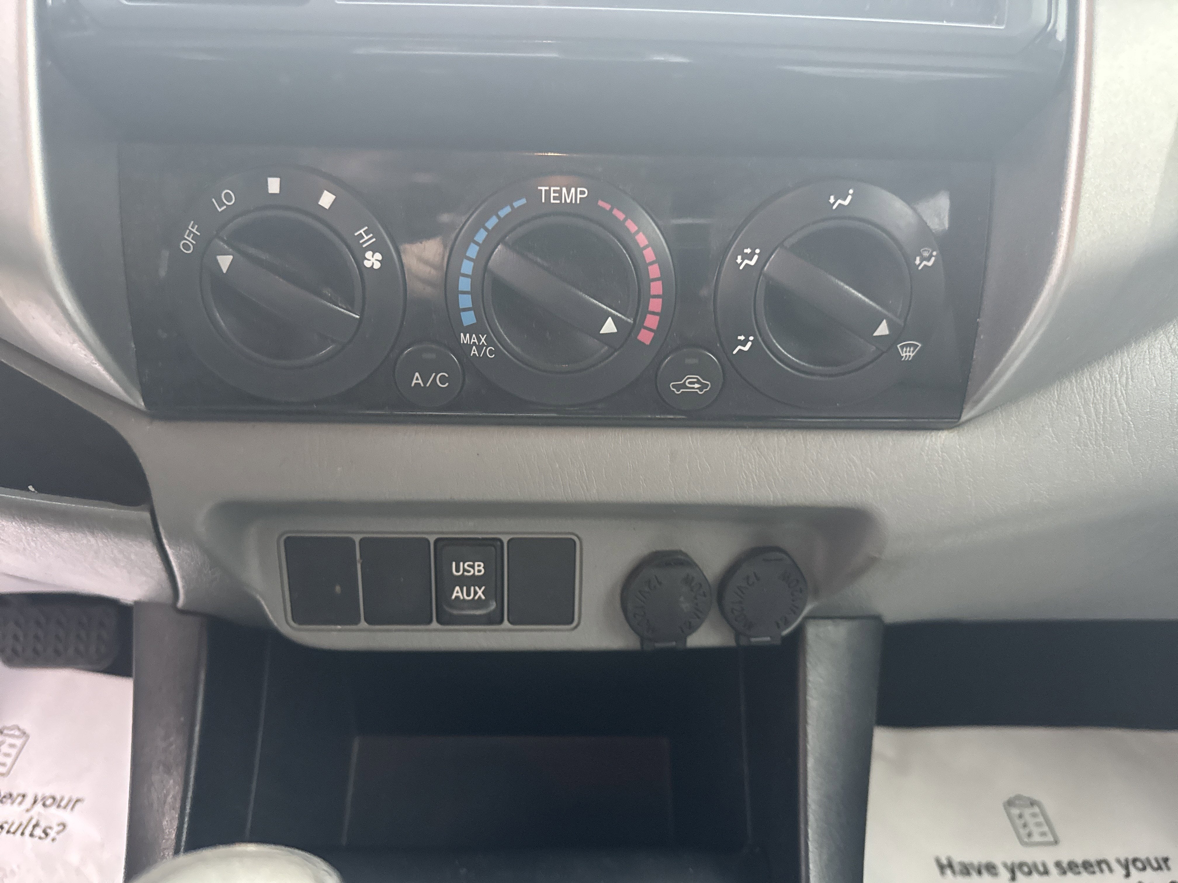 2015 Toyota Tacoma 4WD Double Cab V6 AT (Natl)