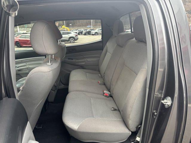 2015 Toyota Tacoma 4WD Double Cab V6 AT (Natl)