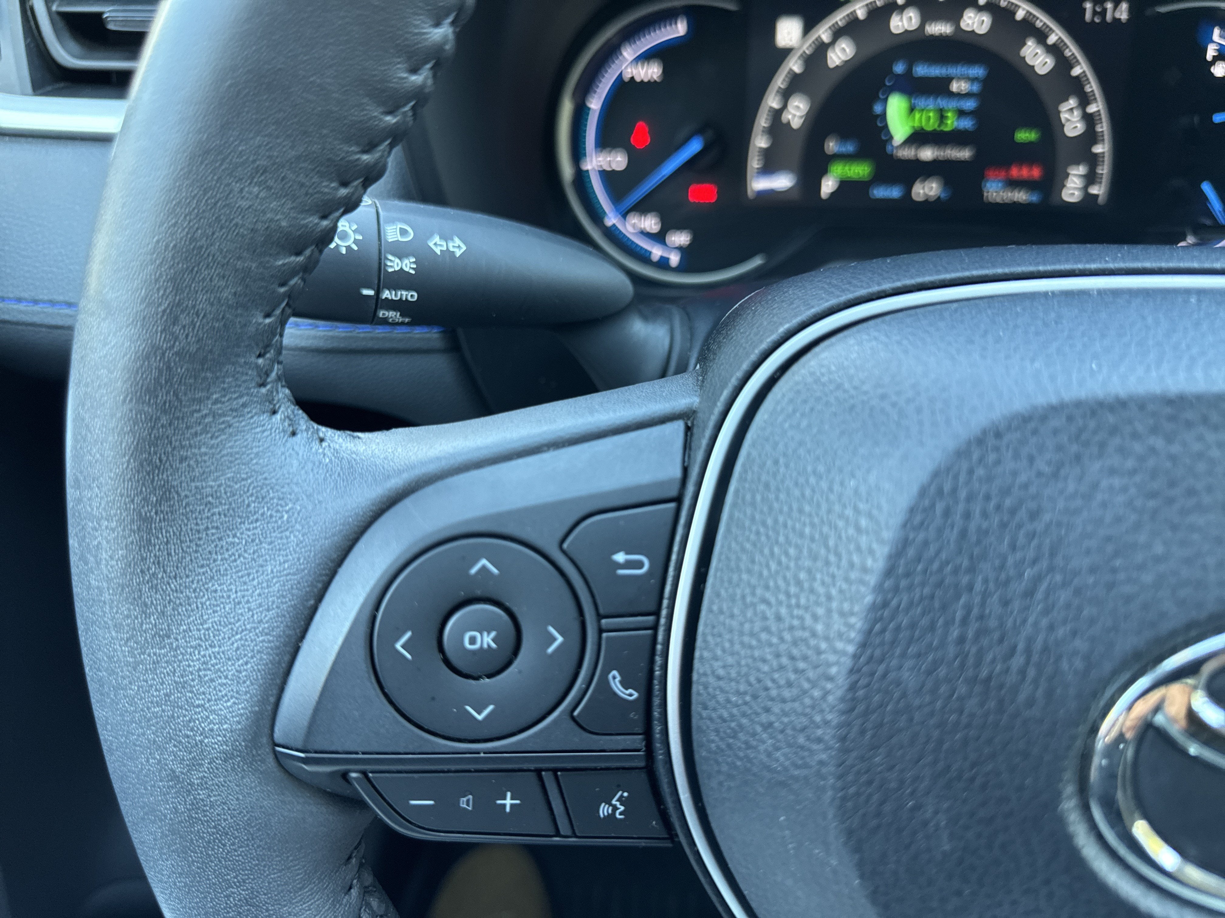 2023 Toyota RAV4 Hybrid SE