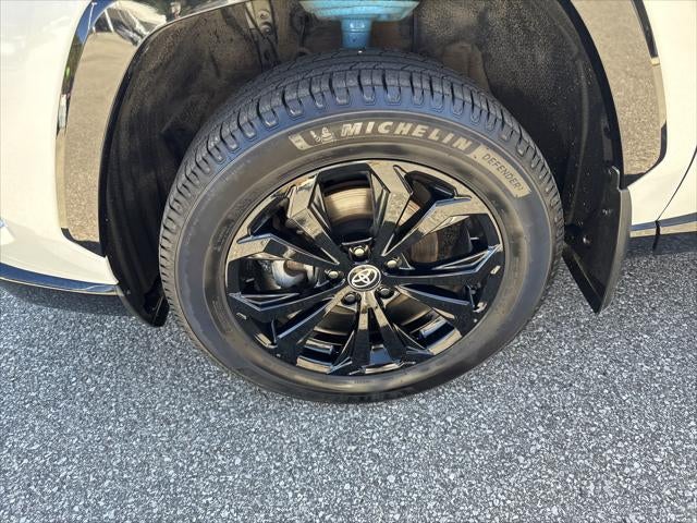 2023 Toyota RAV4 Hybrid SE