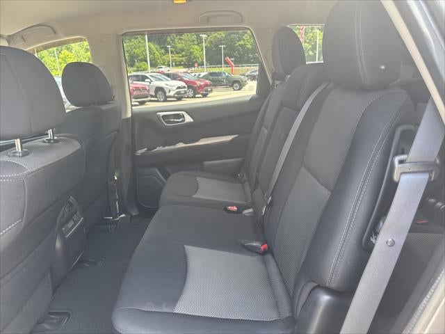 2017 Nissan Pathfinder SV