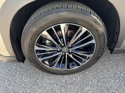 2025 Toyota Grand Highlander Hybrid MAX Platinum